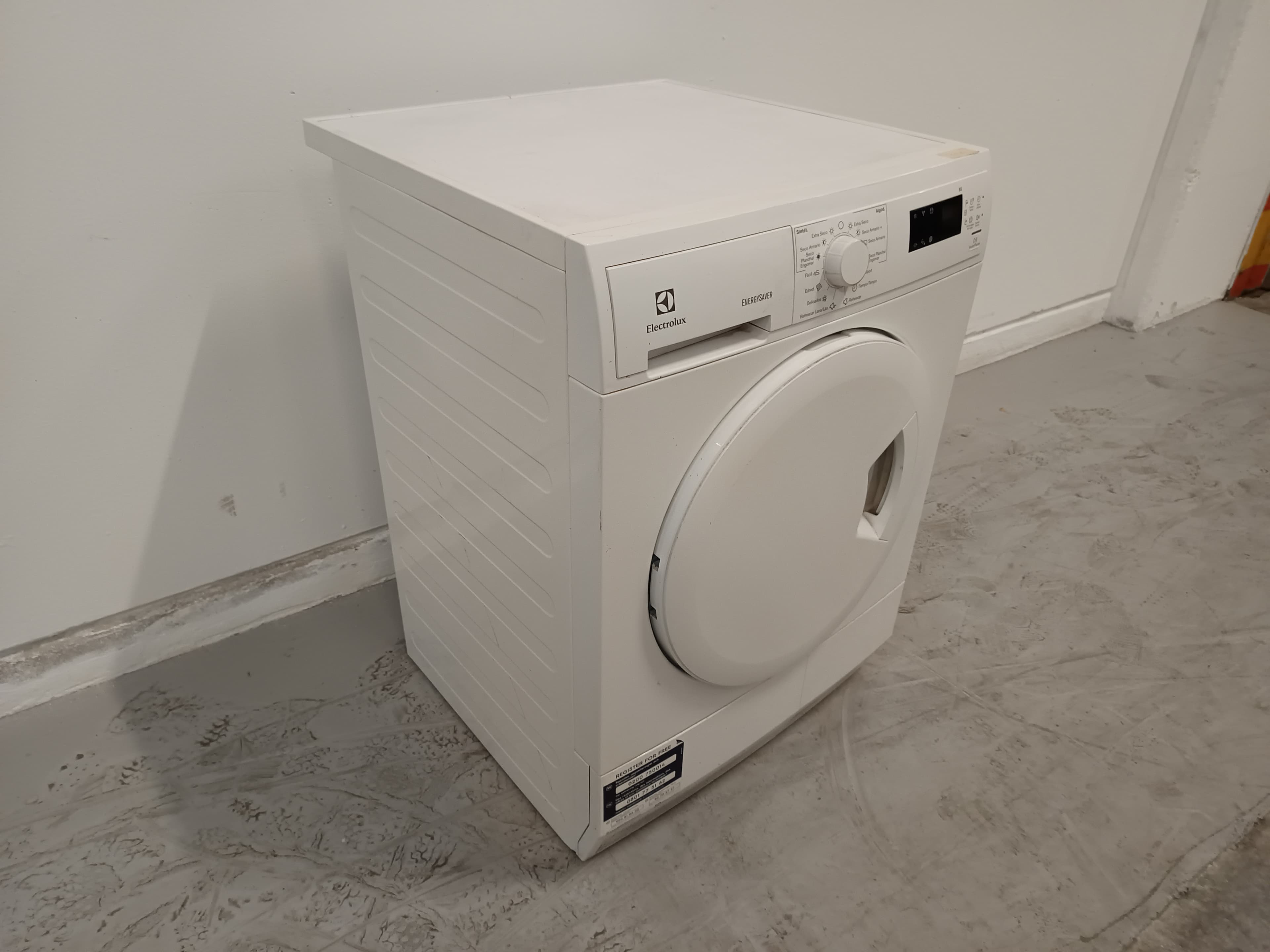 Máquina Secar Eletrolux · Televisão Sanyo — imagem 2