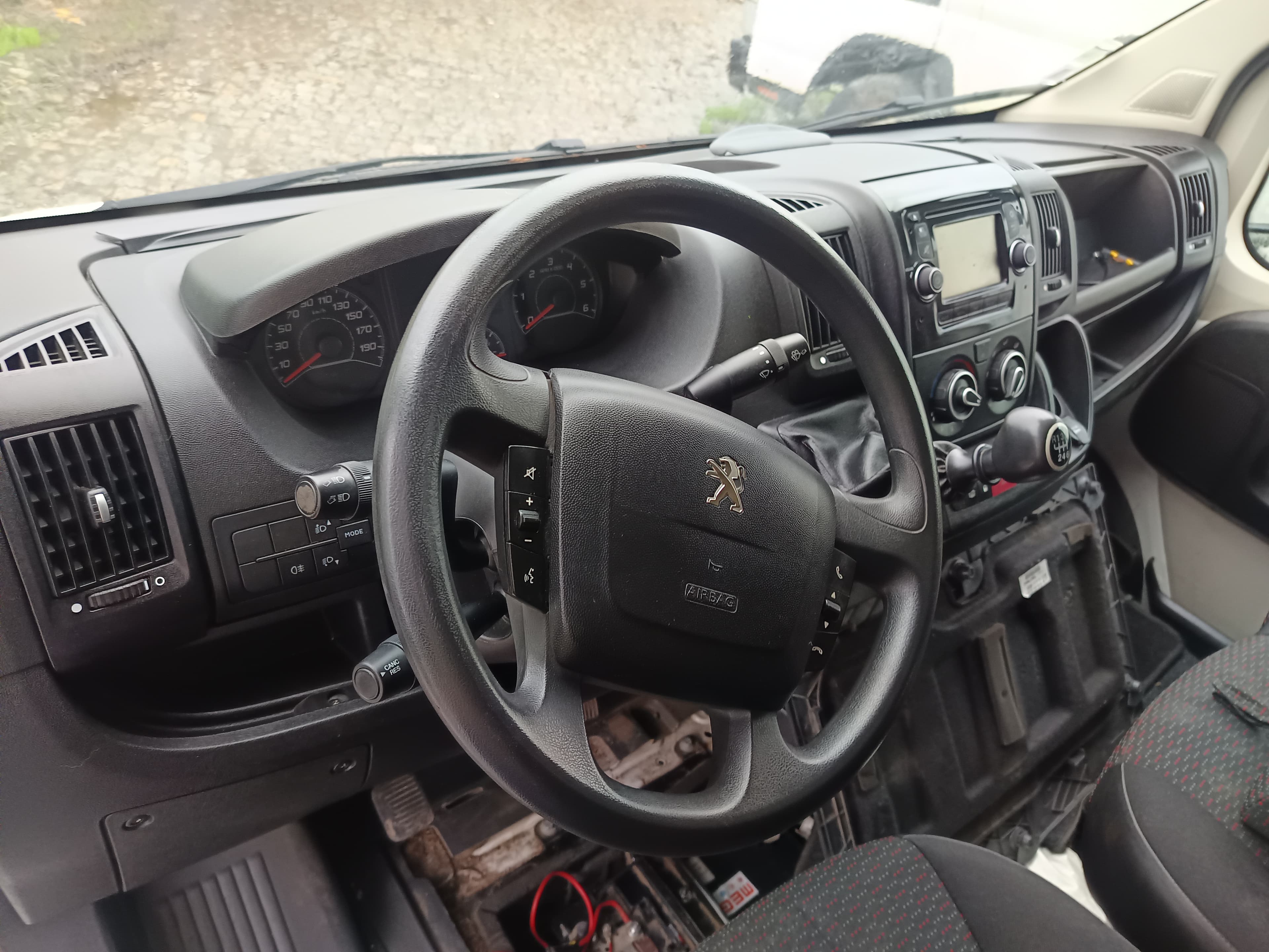 Peugeot Boxer · Ano 2018 — image 18
