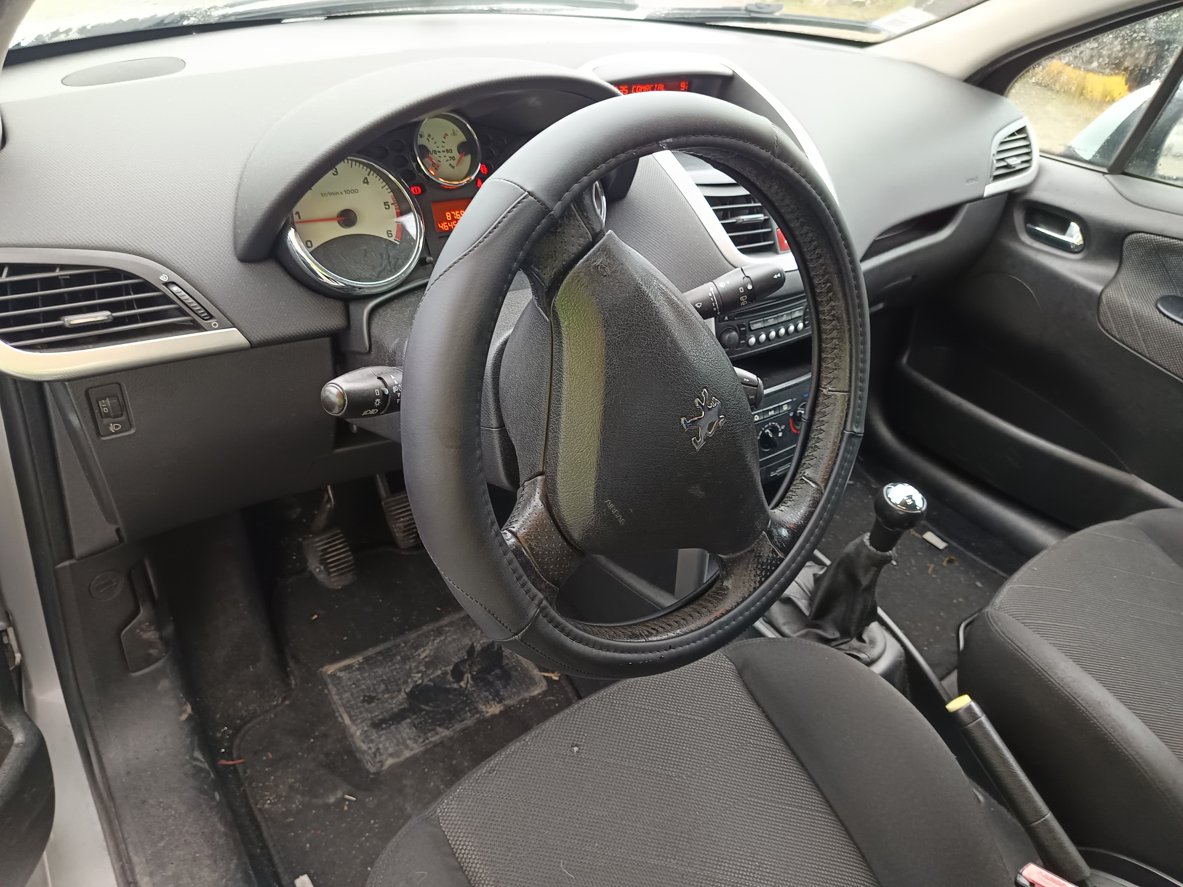 Peugeot 207 1.6 HDI · Ano 2009 — imagen 27