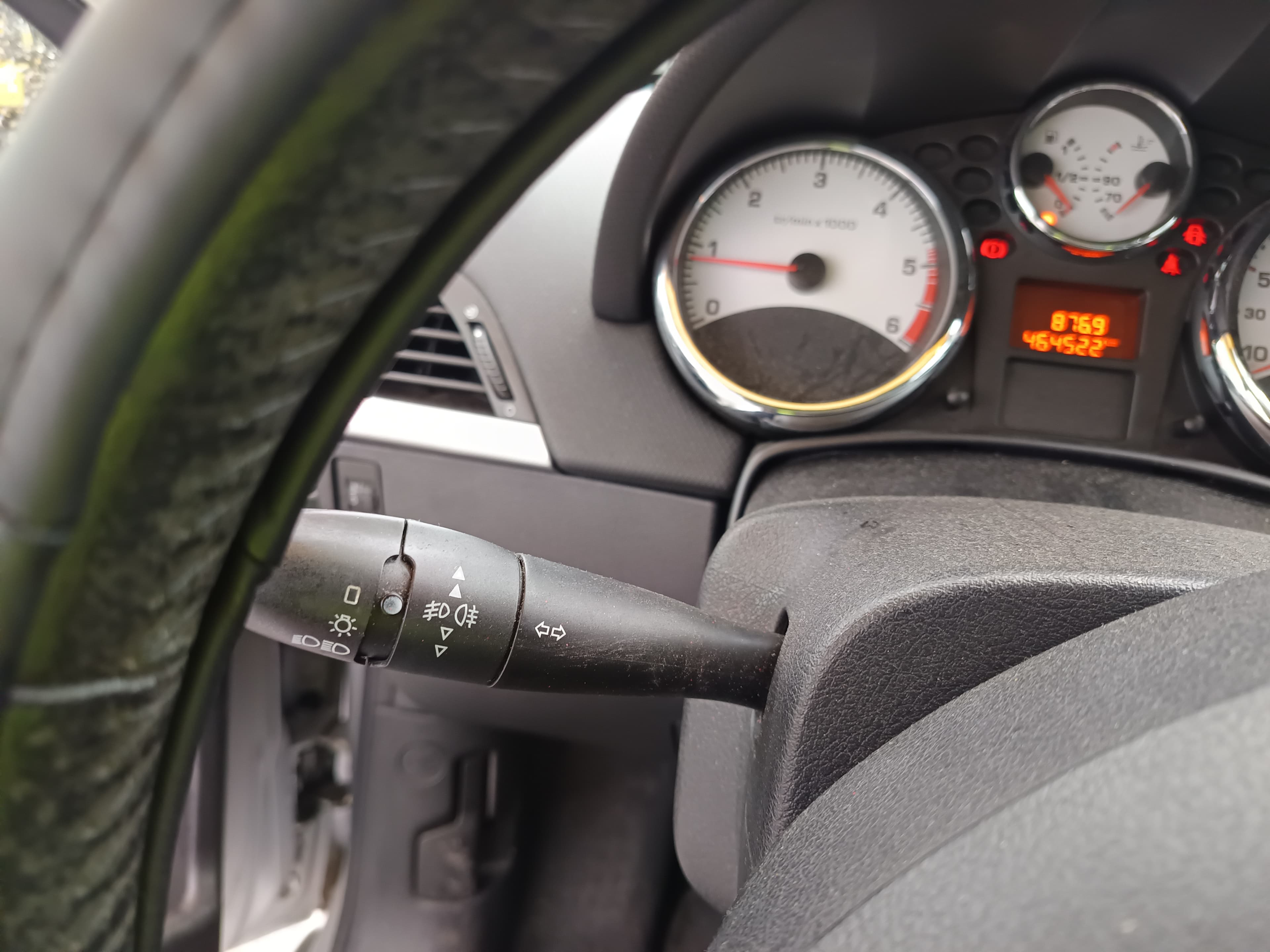 Peugeot 207 1.6 HDI · Ano 2009 — imagen 32