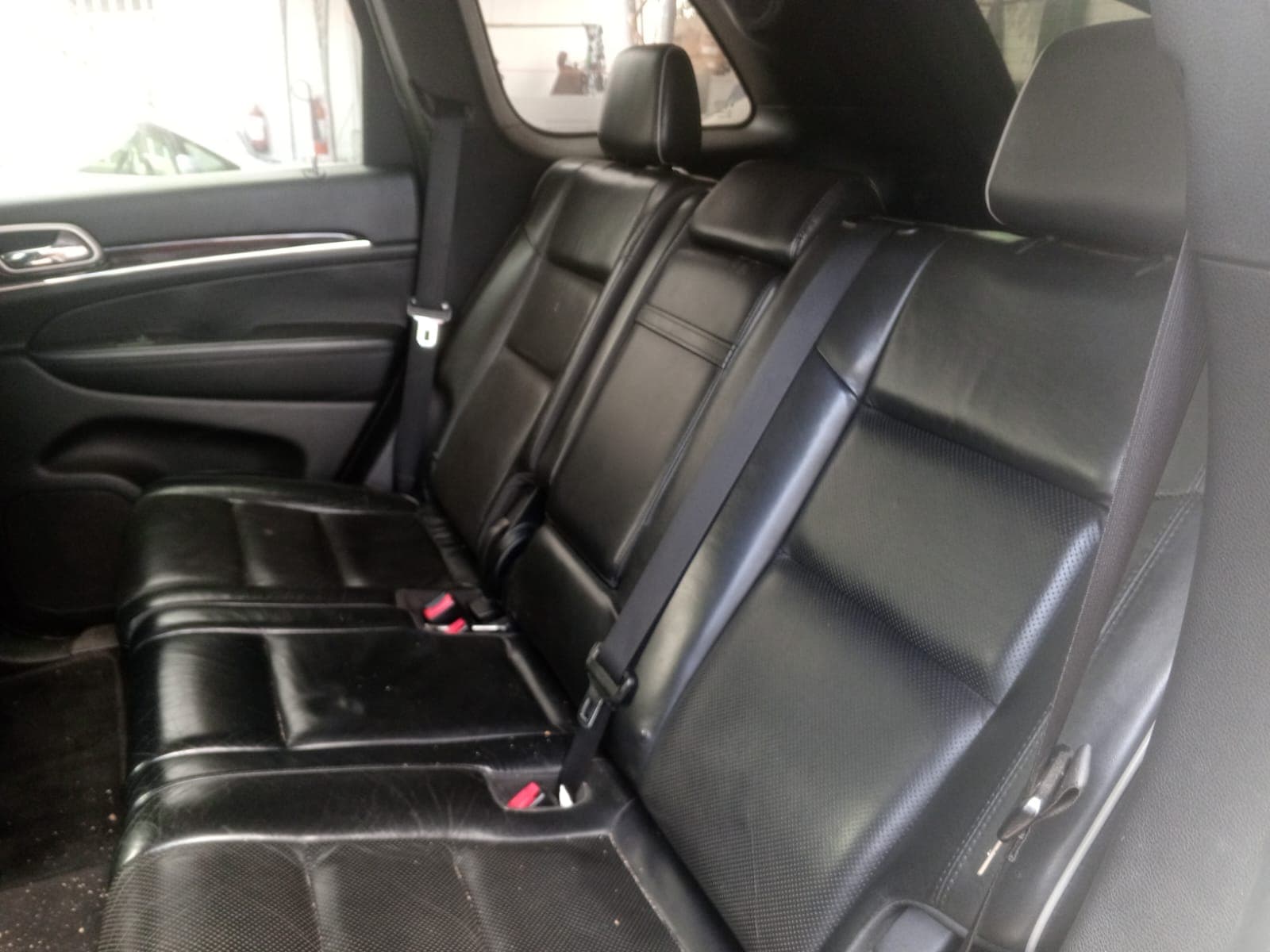 JEEP GRAND CHEROKEE — image 9