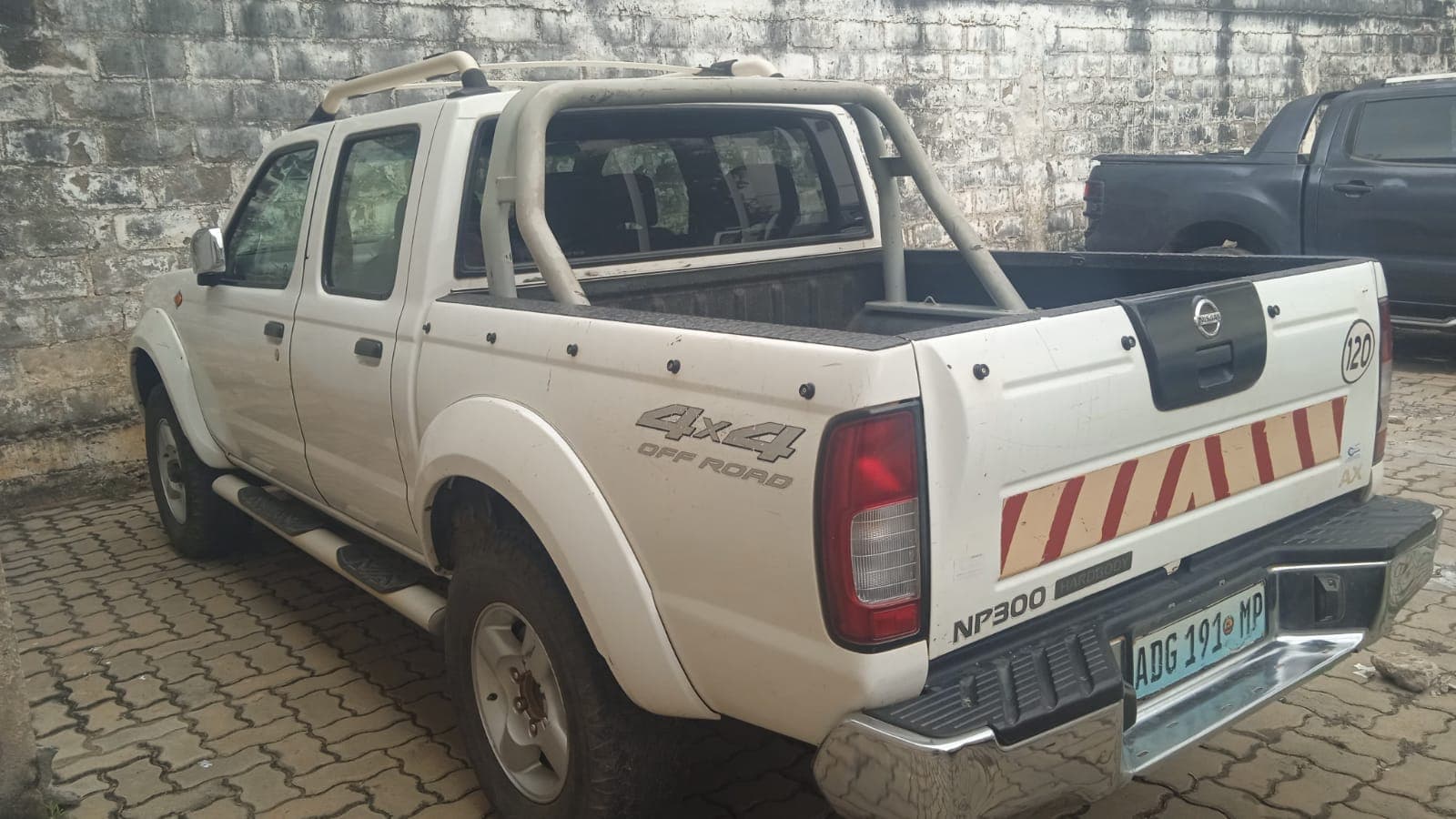 NISSAN HARDBODY NP300 — image 5
