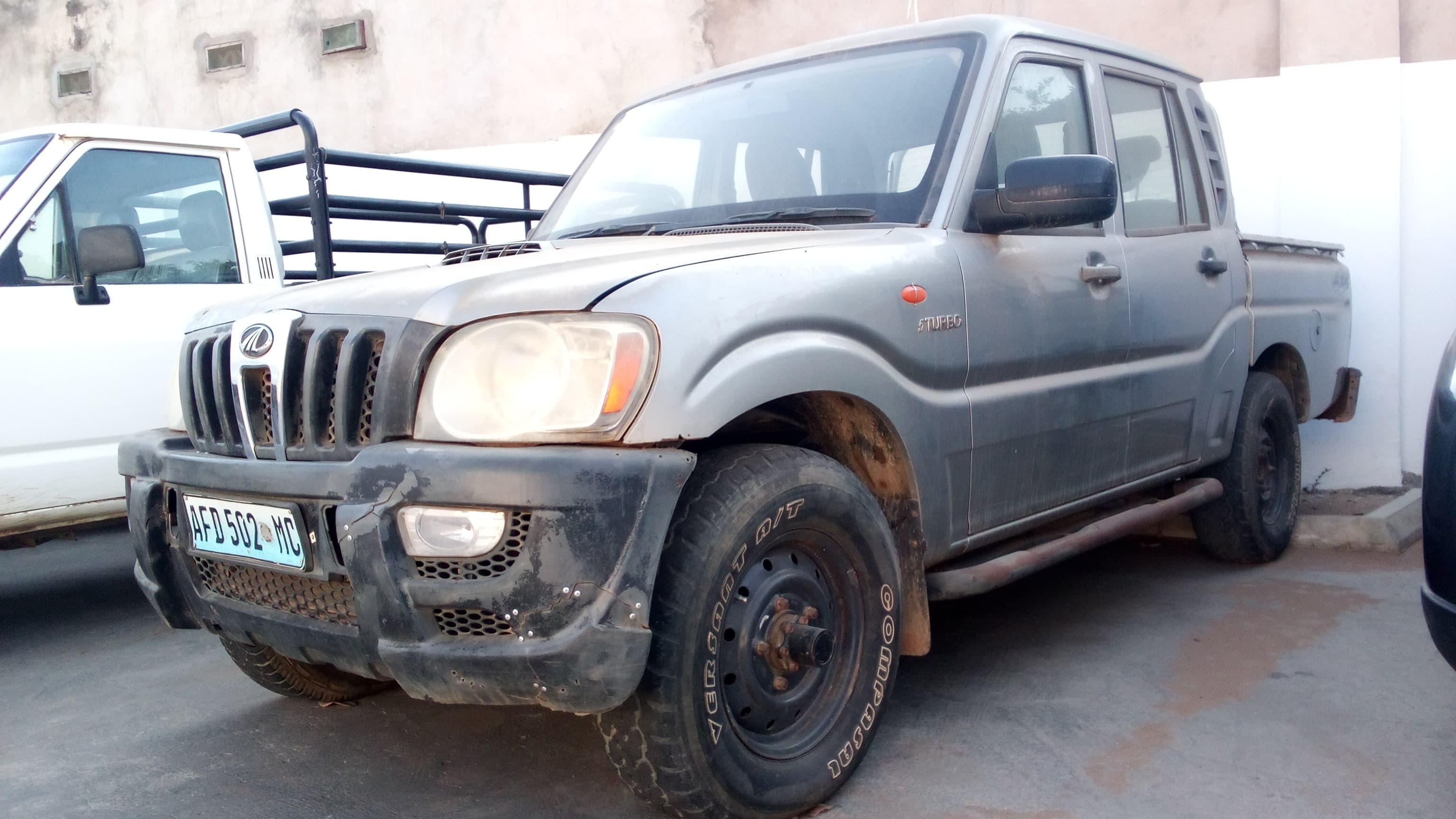MAHINDRA PIK UP SCORPIO — imagem 2
