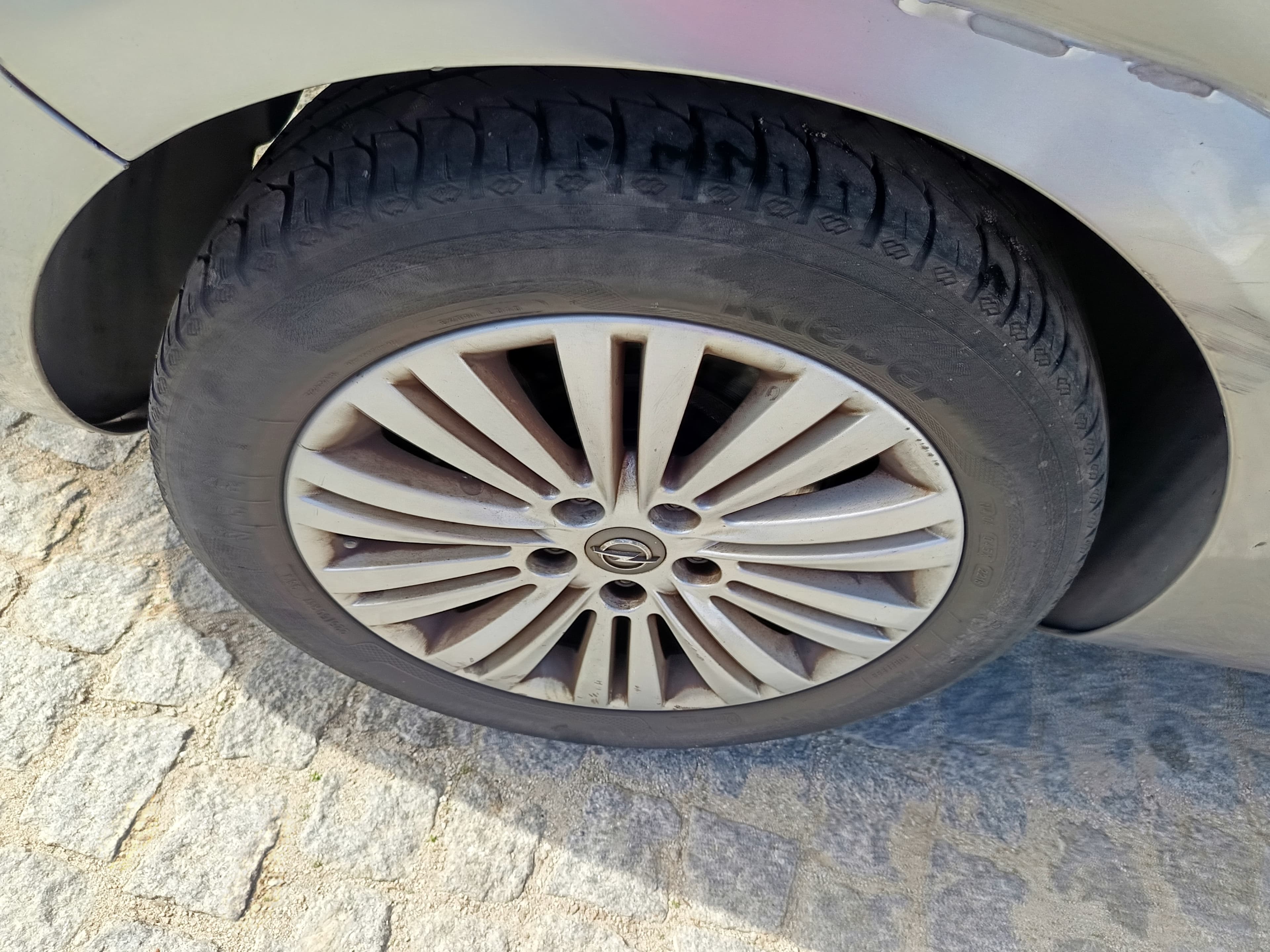 Opel Astra · Ano 2013 — imagem 18