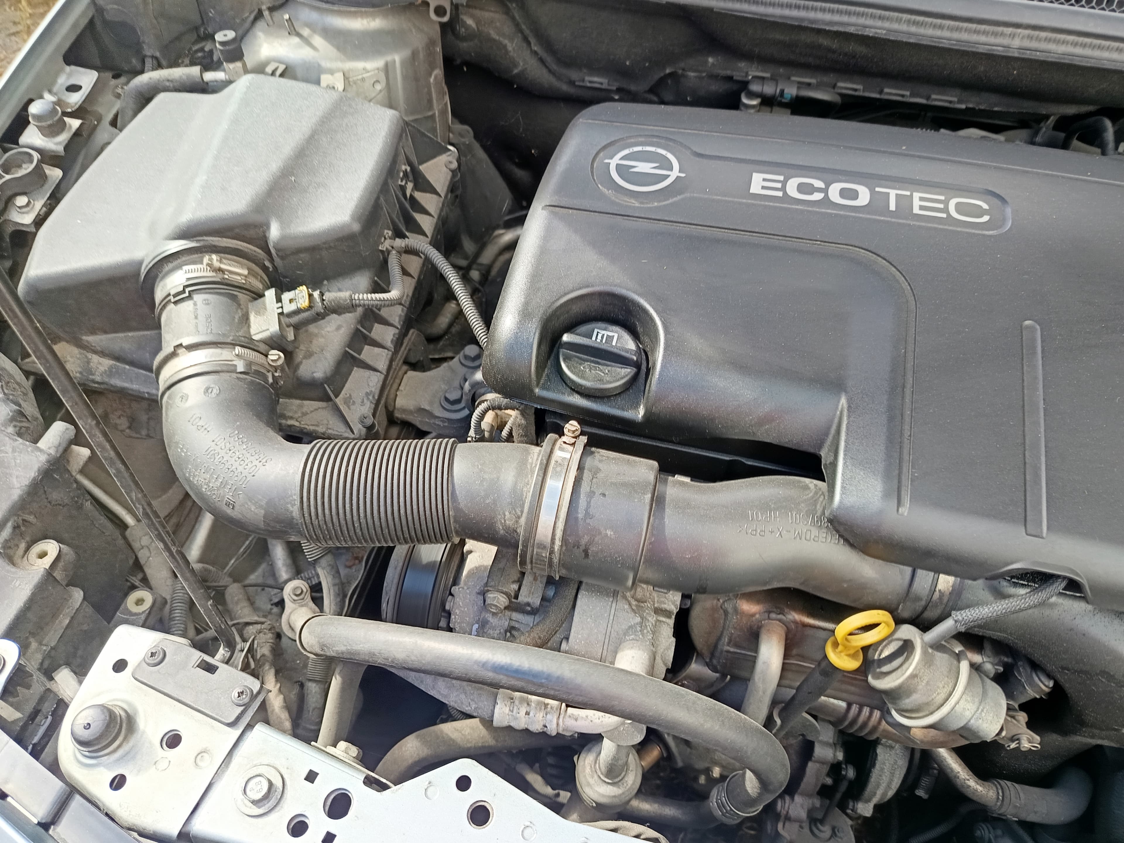 Opel Astra · Ano 2013 — imagem 9