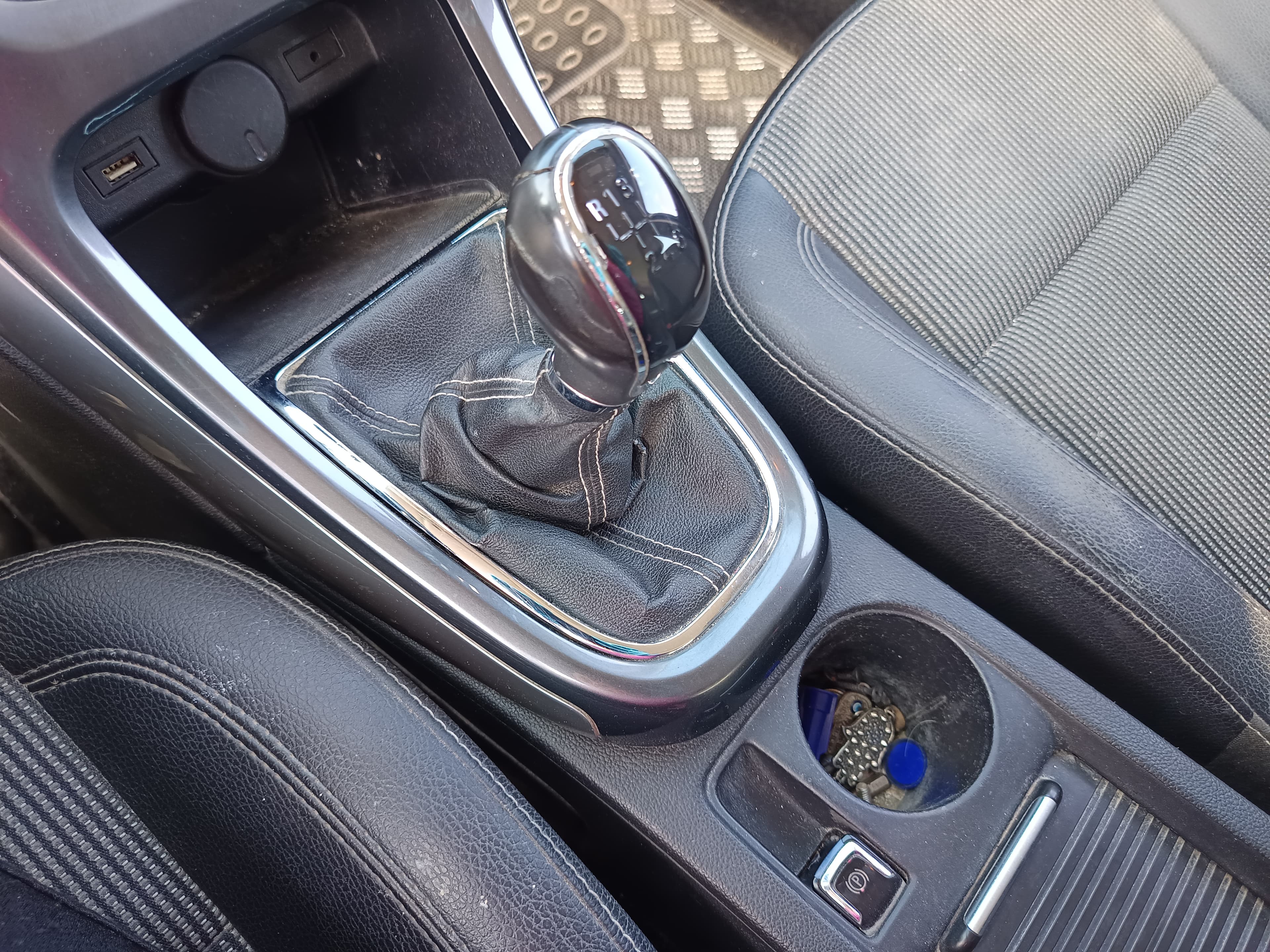 Opel Astra · Ano 2013 — imagem 41