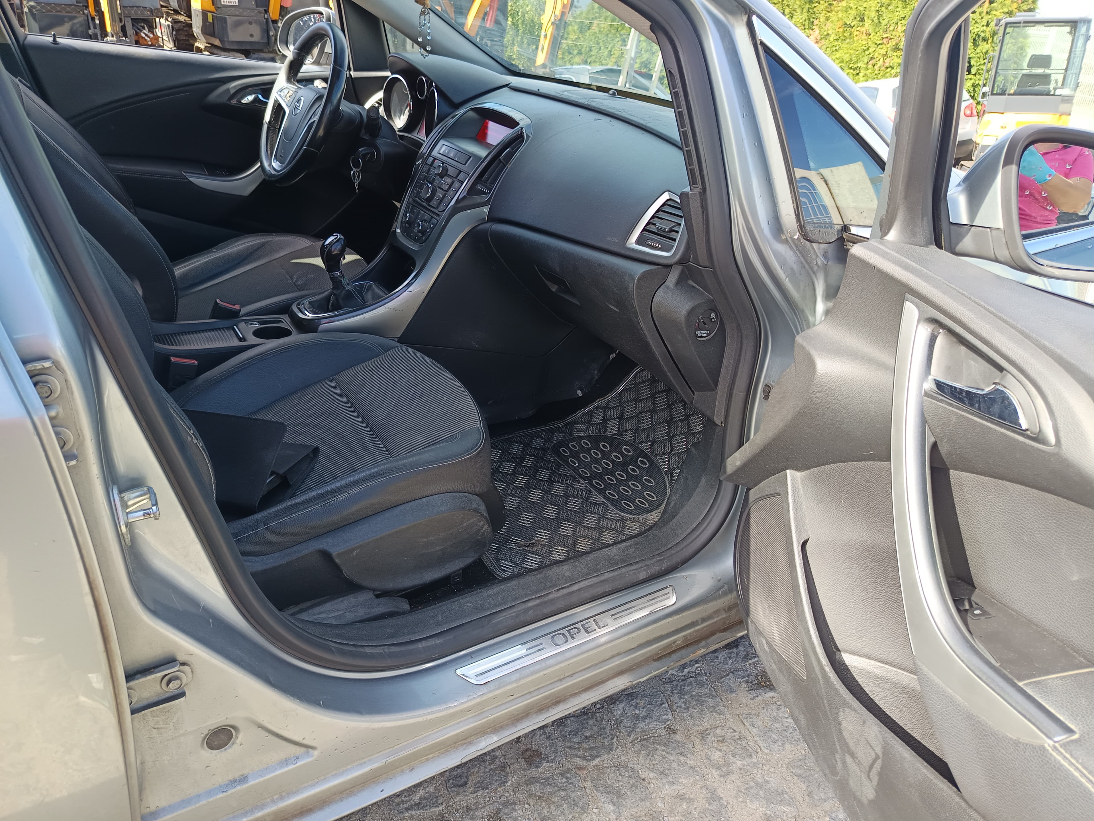 Opel Astra · Ano 2013 — imagem 25