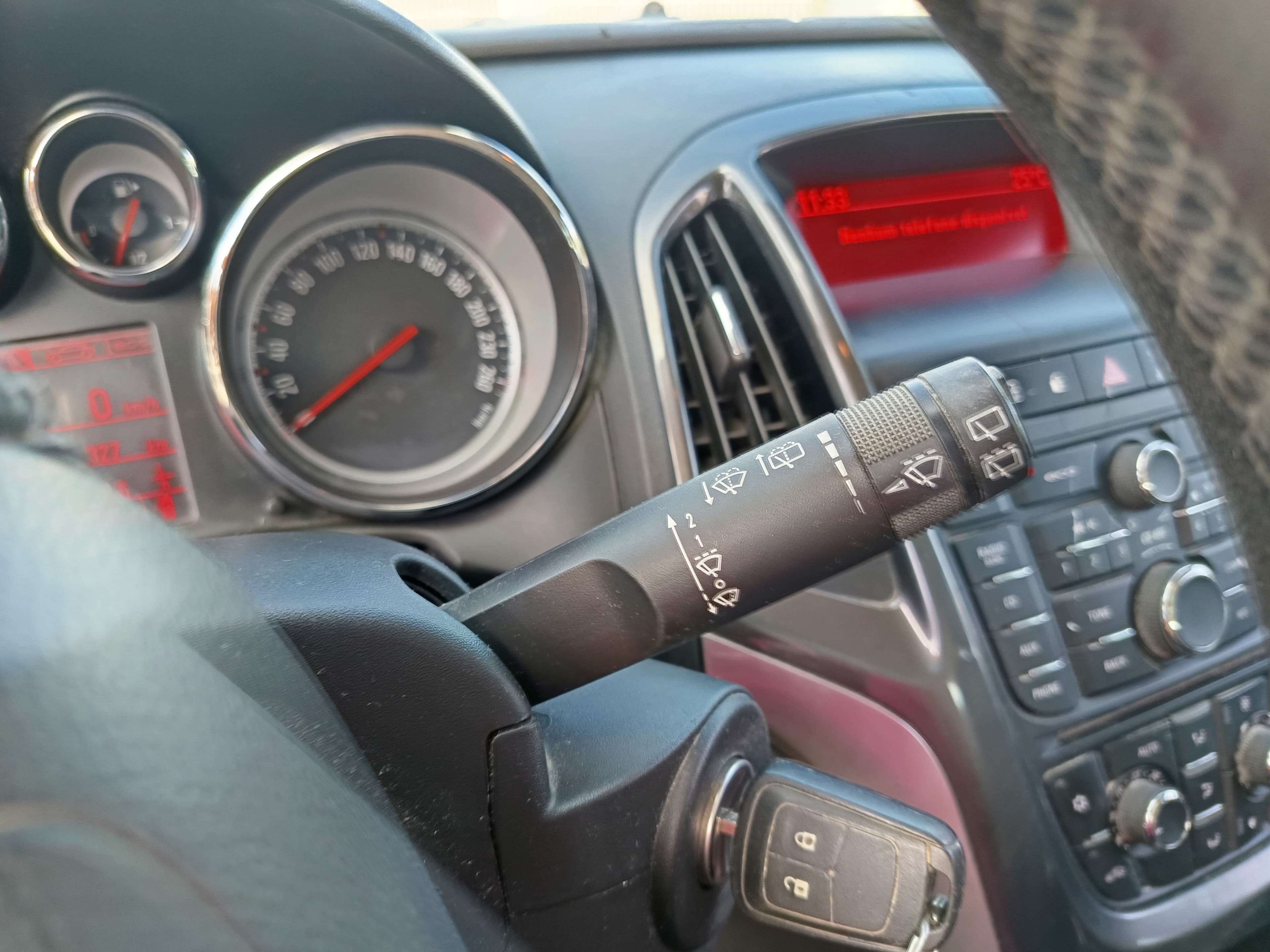 Opel Astra · Ano 2013 — imagem 44