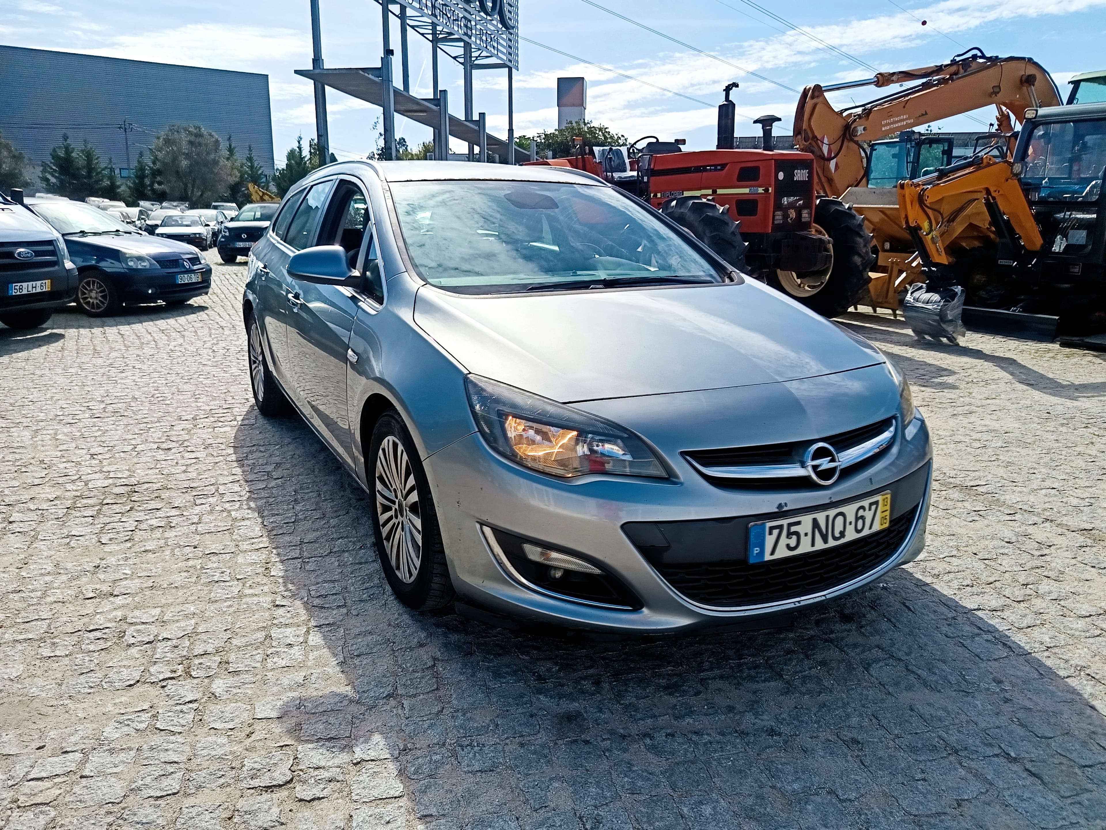 Opel Astra · Ano 2013 — imagem 3