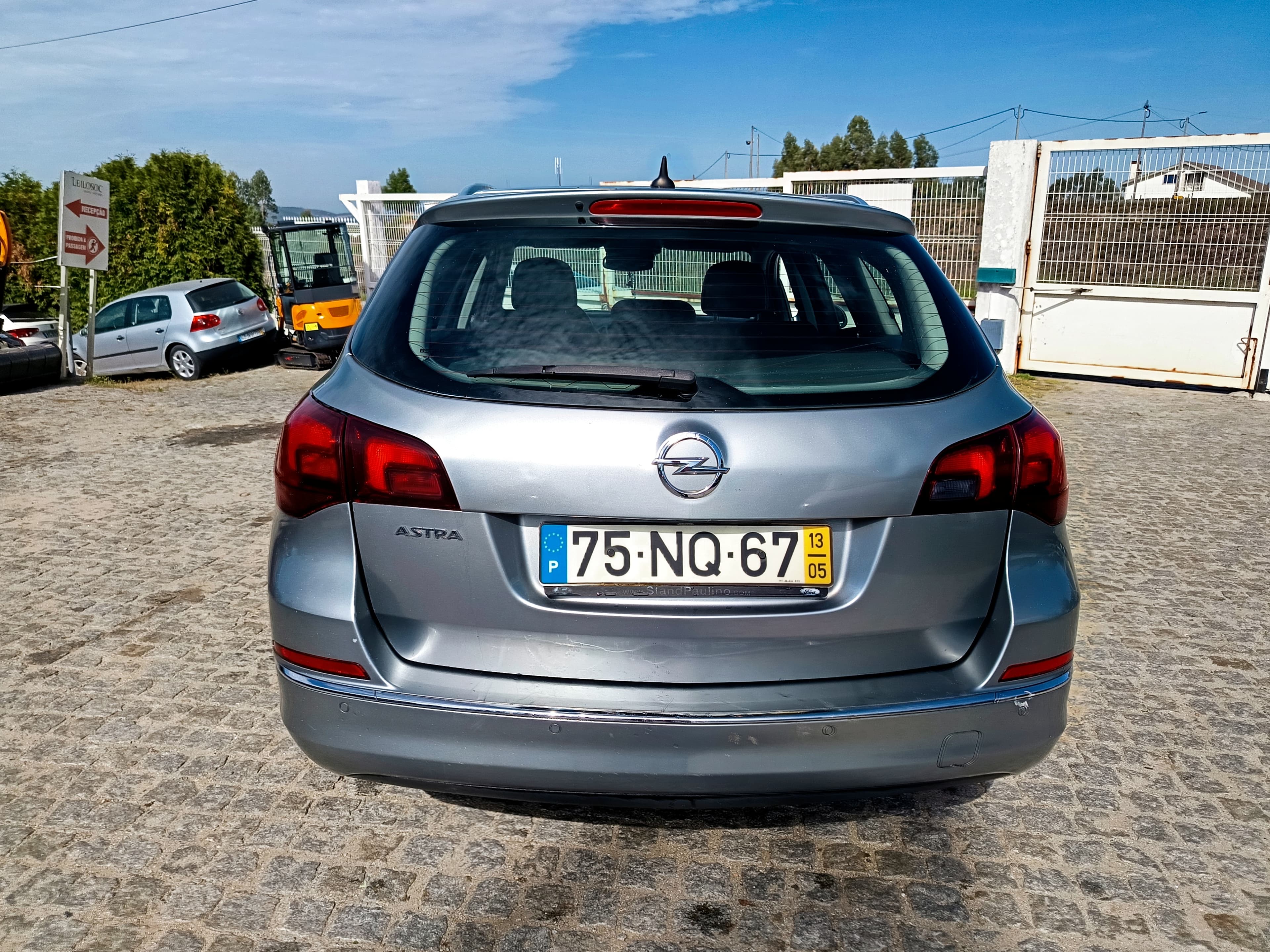 Opel Astra · Ano 2013 — imagem 5