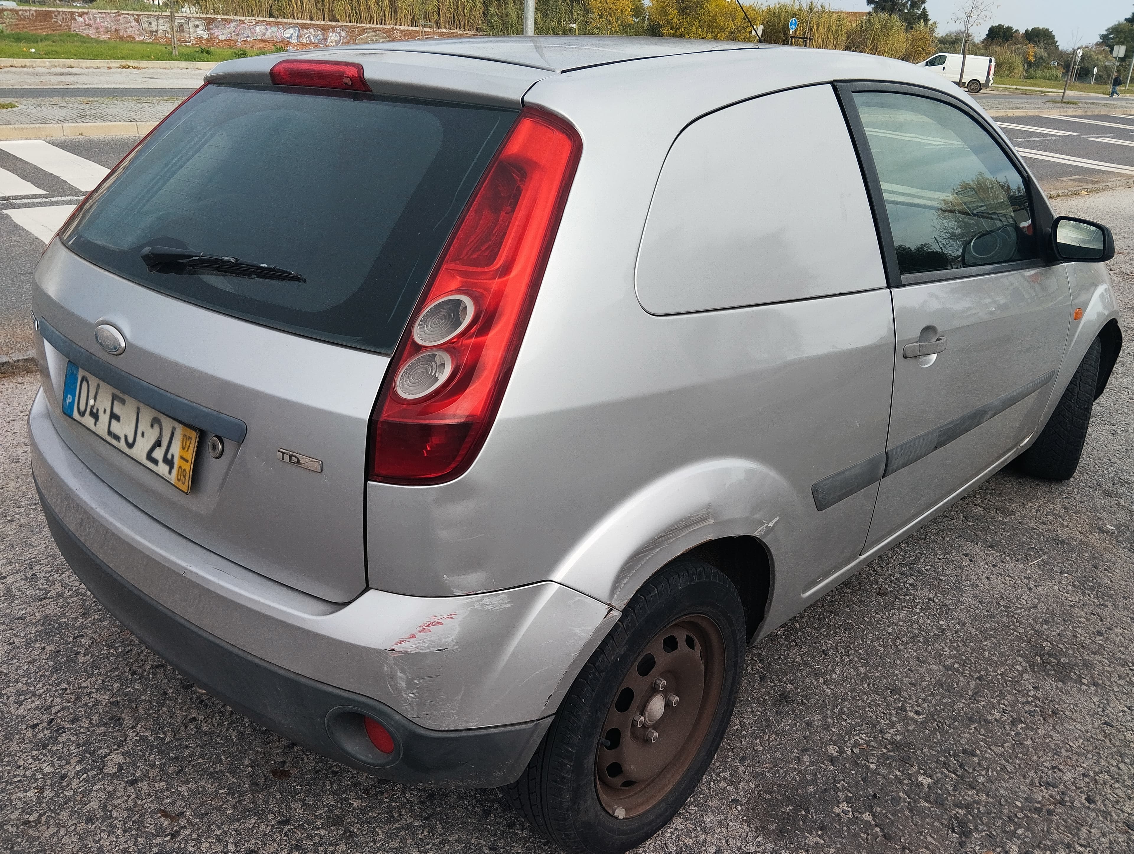 Ford Fiesta 1.4 TDCI · Ano 2007 — imagen 5