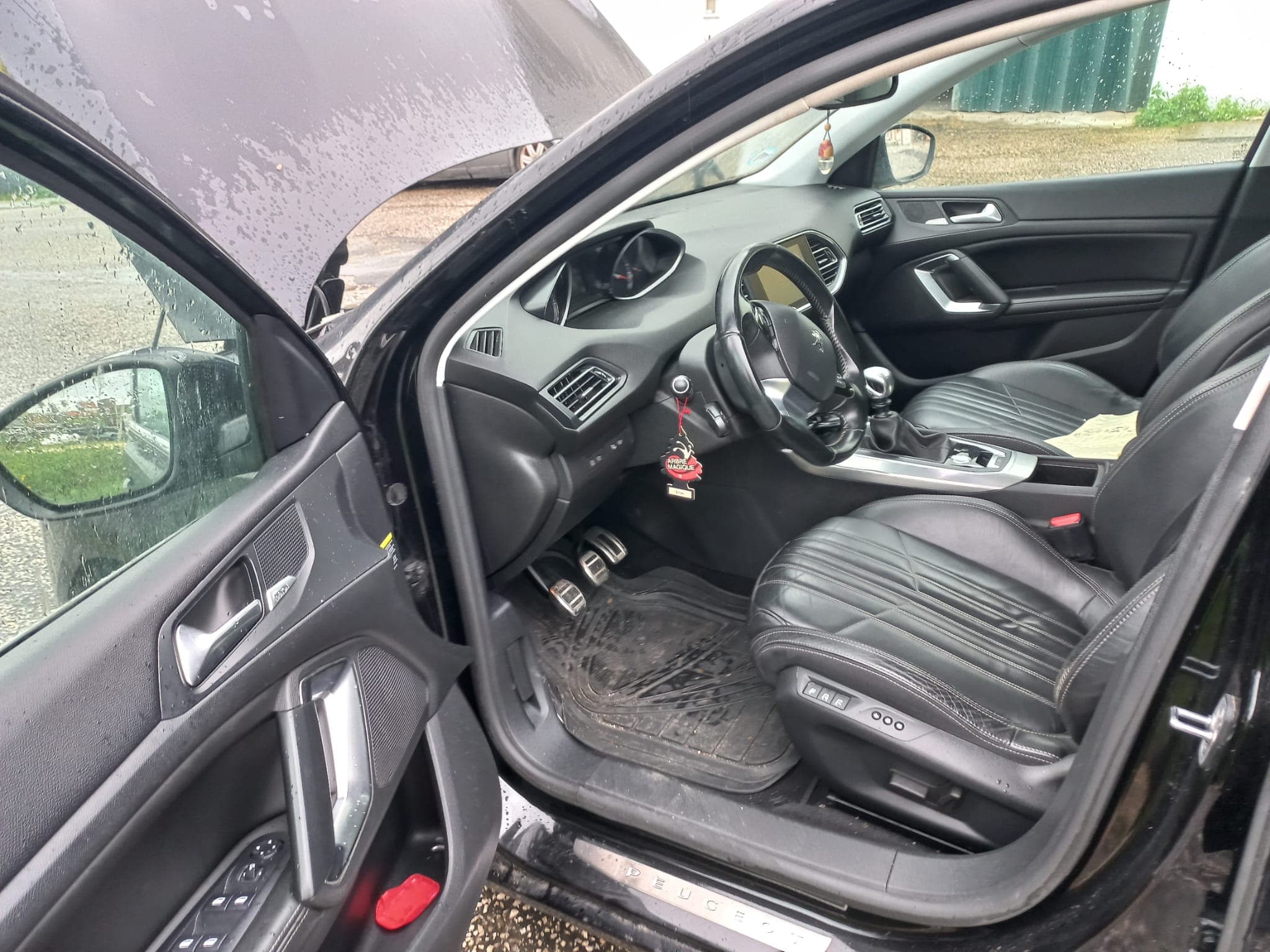 Peugeot 308 · Ano 2016 — imagen 15