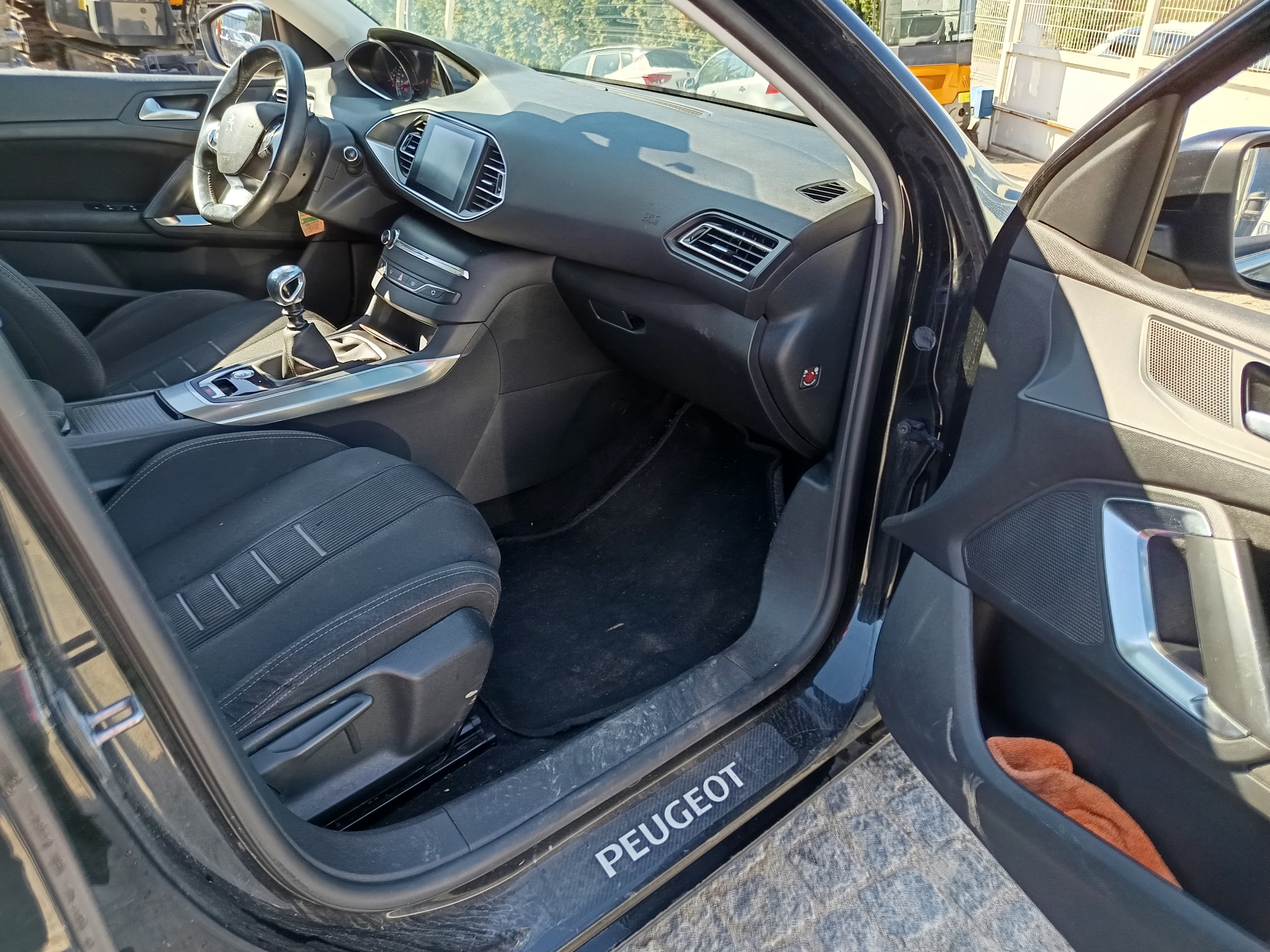 Peugeot 308 · Ano 2014 — imagem 26