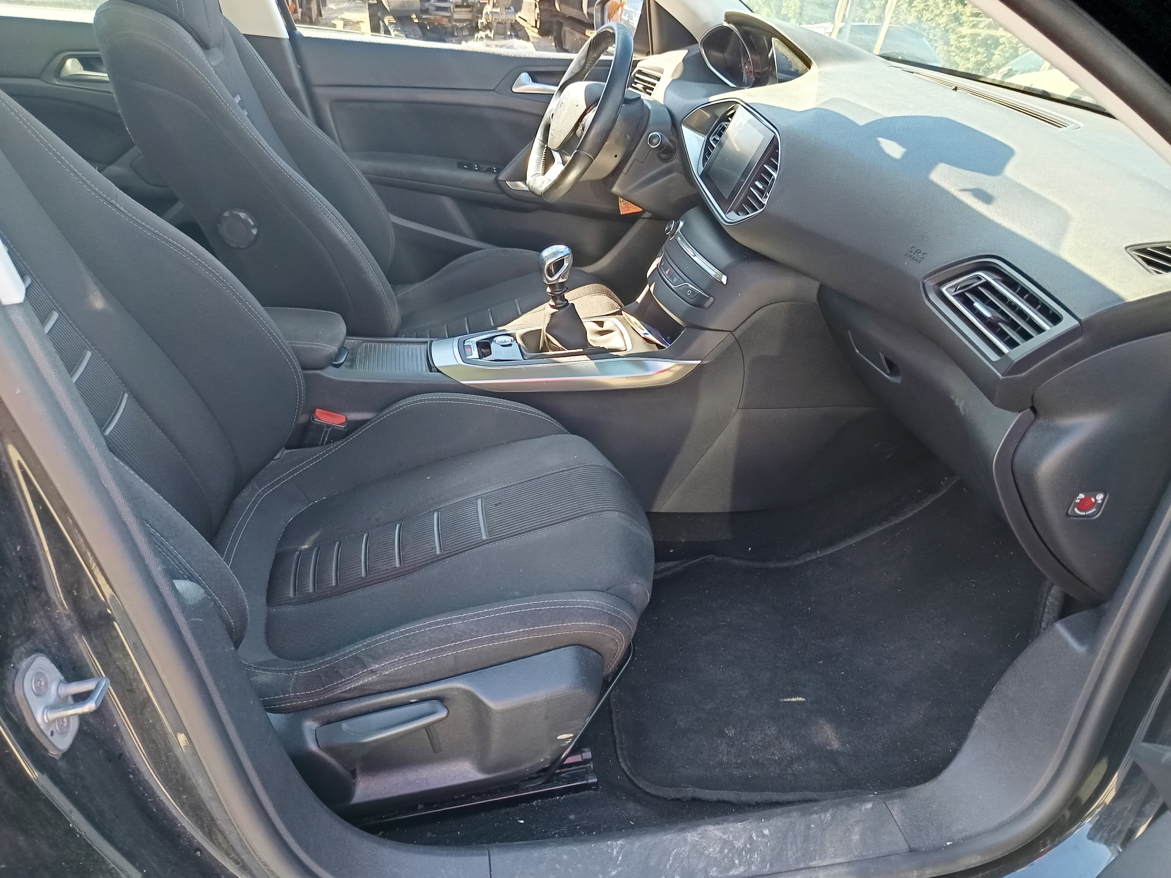 Peugeot 308 · Ano 2014 — imagem 28