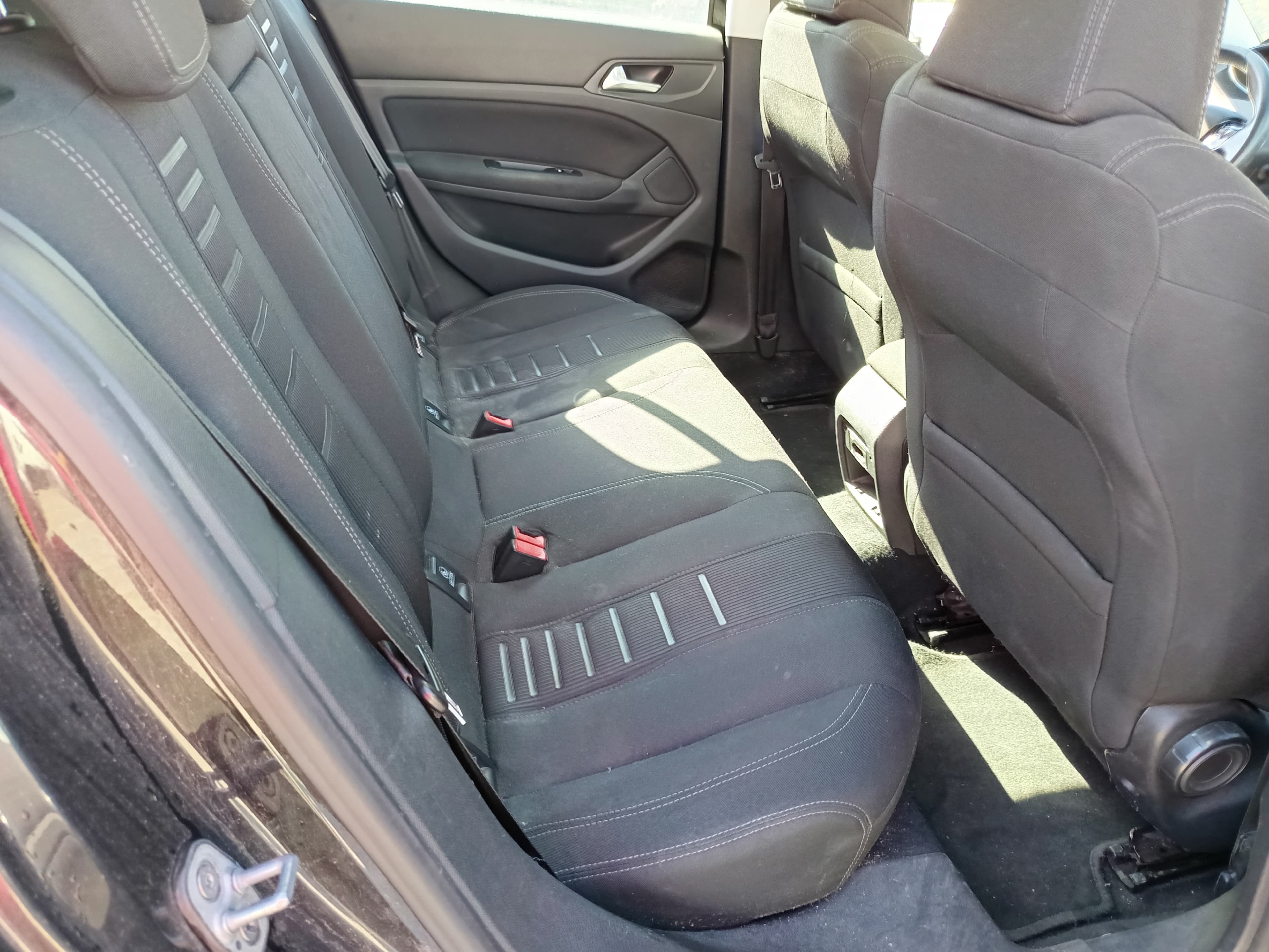 Peugeot 308 · Ano 2014 — imagem 25