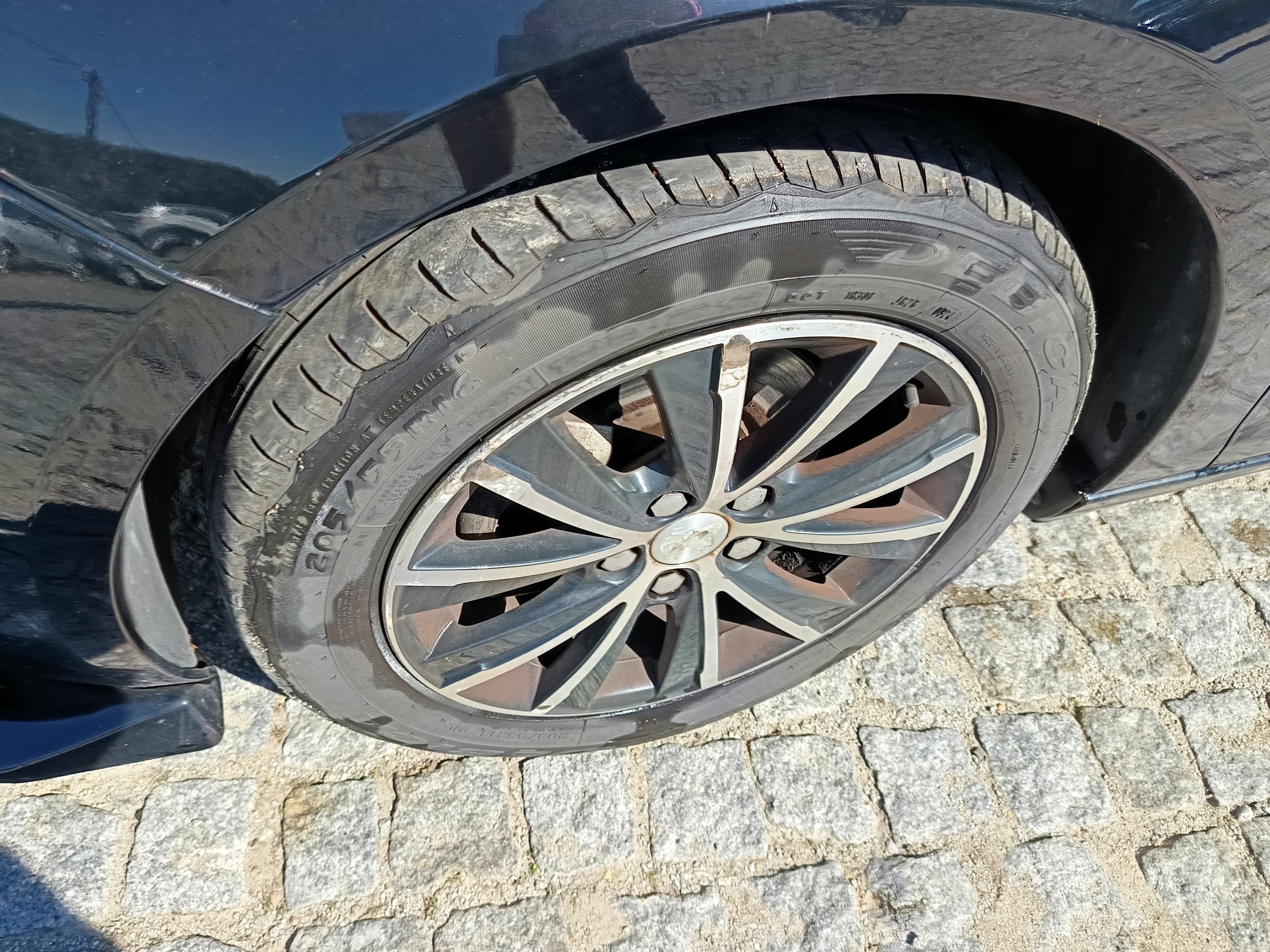Peugeot 308 · Ano 2014 — imagem 11