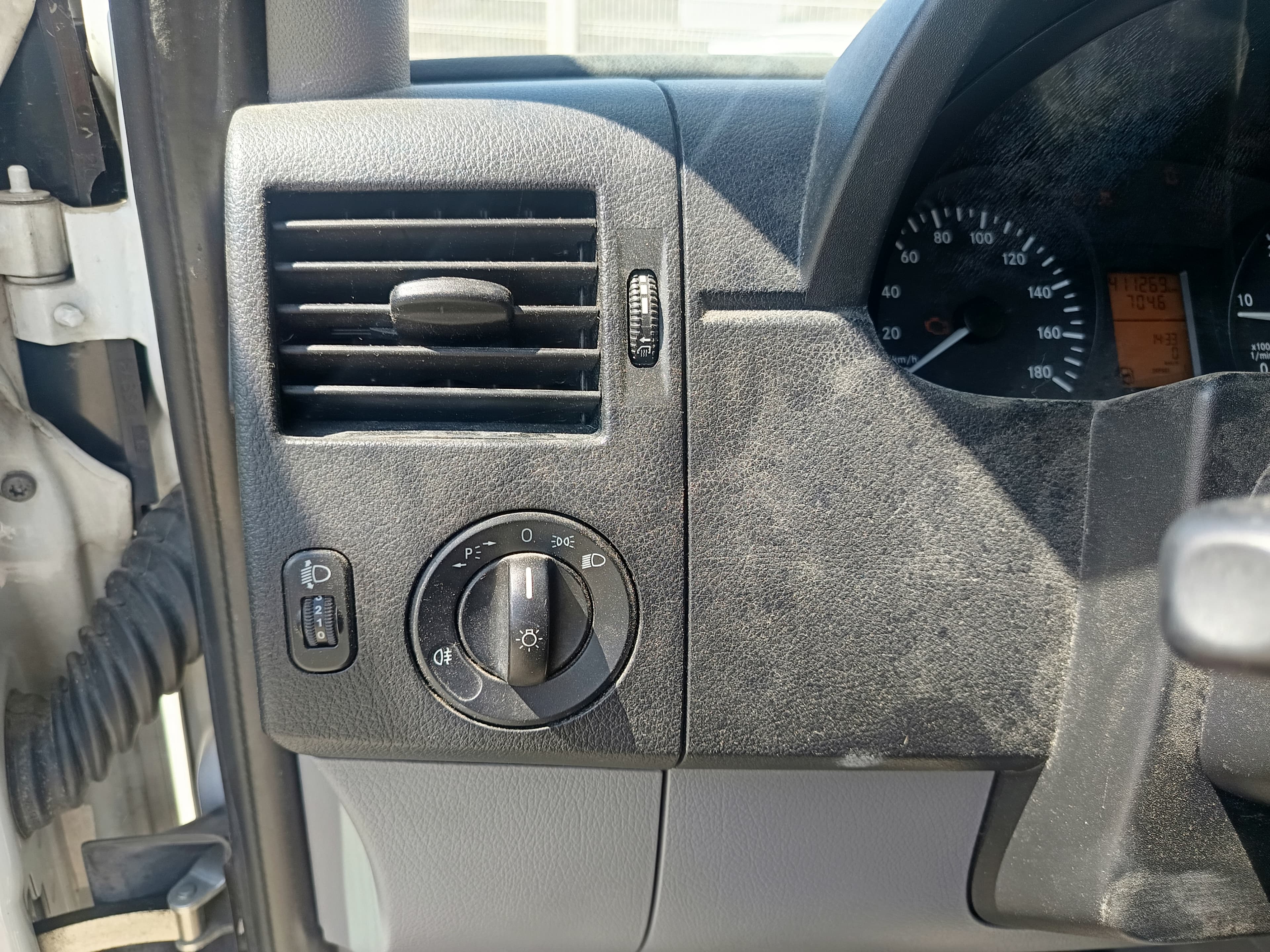 Mercedes-Benz Sprinter 313 CDI · Ano 2013 — imagem 33
