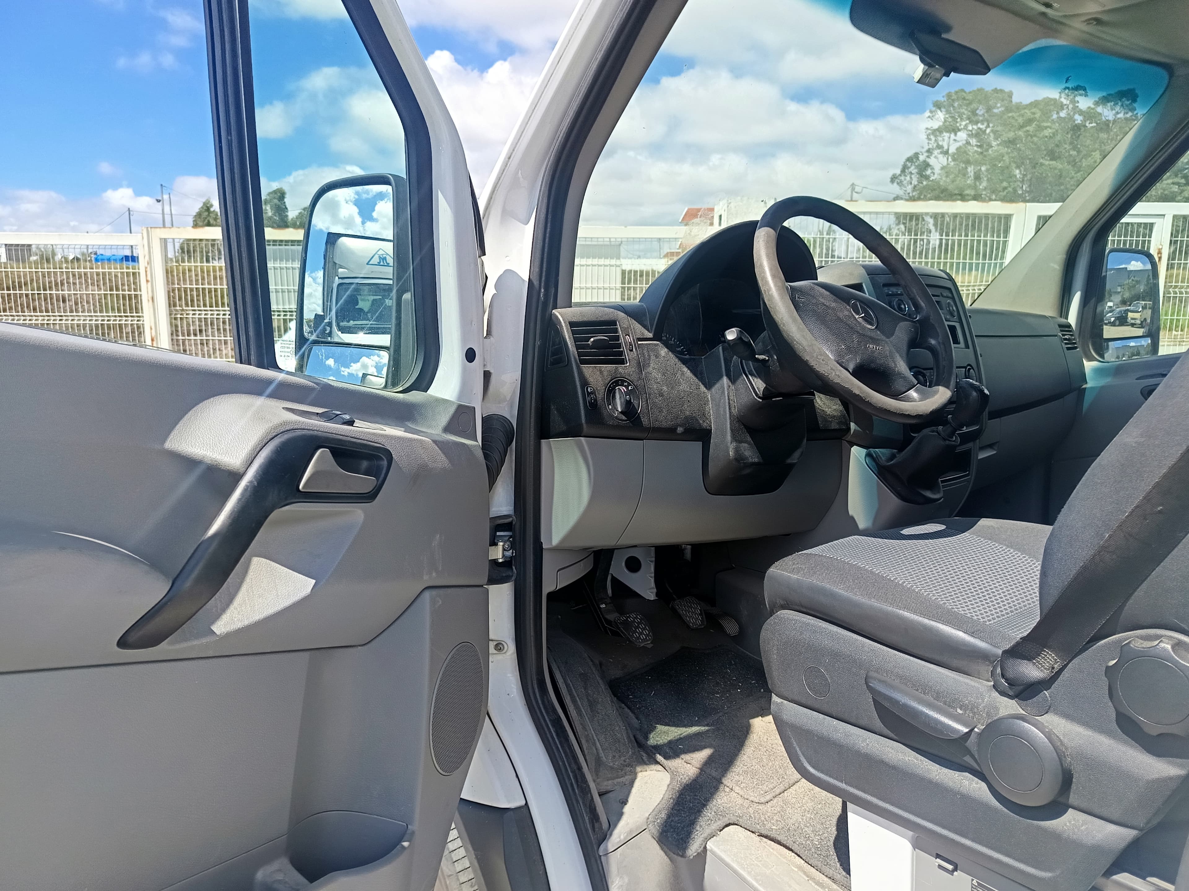Mercedes-Benz Sprinter 313 CDI · Ano 2013 — imagem 21