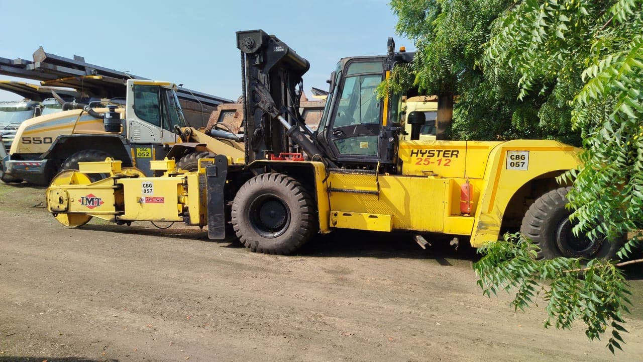 Hyster 25-12 tyre handler — imagen 4