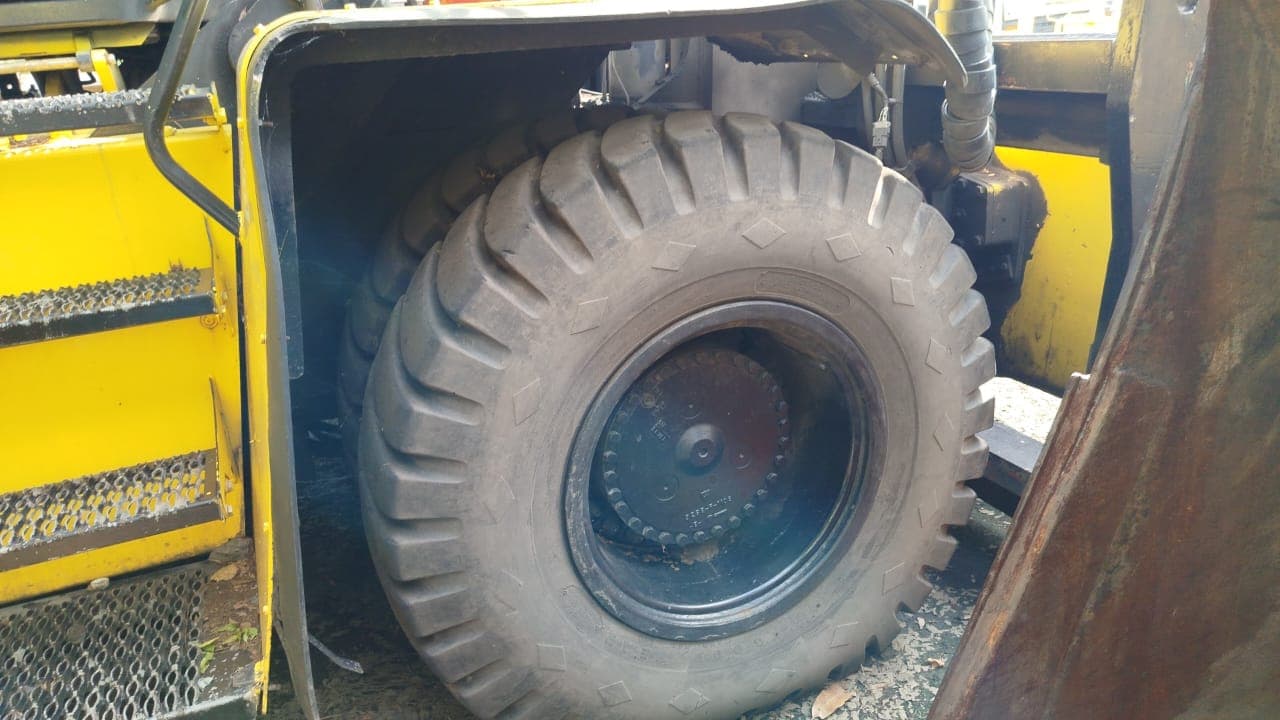 Hyster 25-12 tyre handler — imagen 8
