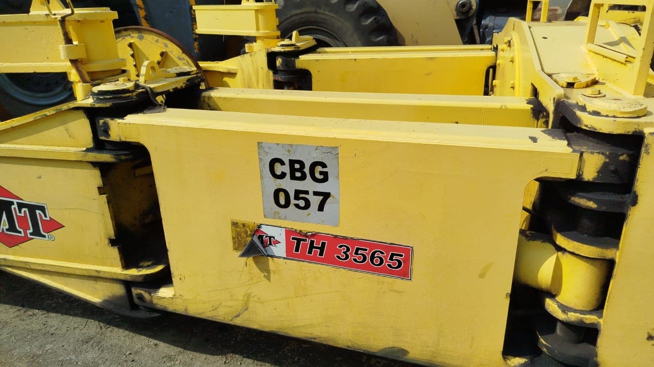 Hyster 25-12 tyre handler — imagen 7