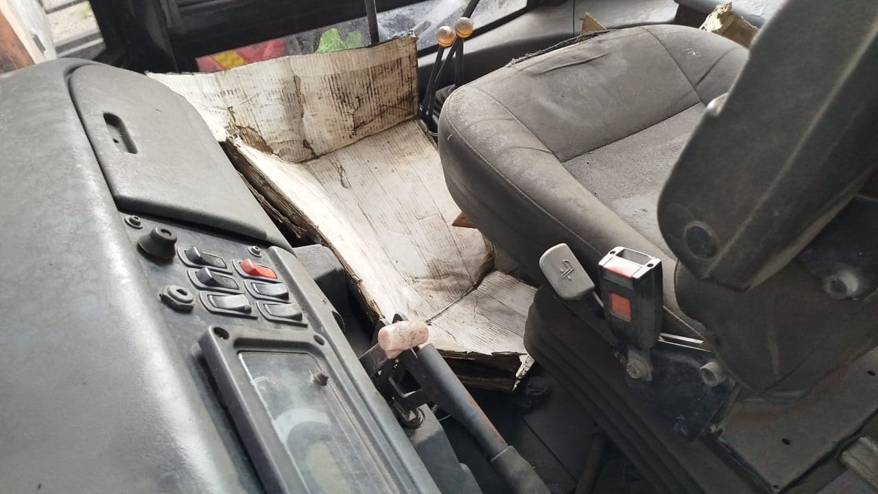Retro-escavadeira Manitou TLB 844SX4 — imagem 4