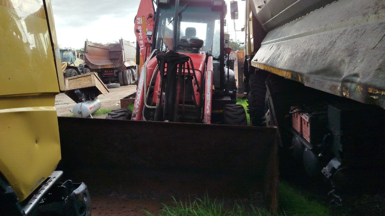 Retro-escavadeira Manitou TLB 844SX4 — imagem 10