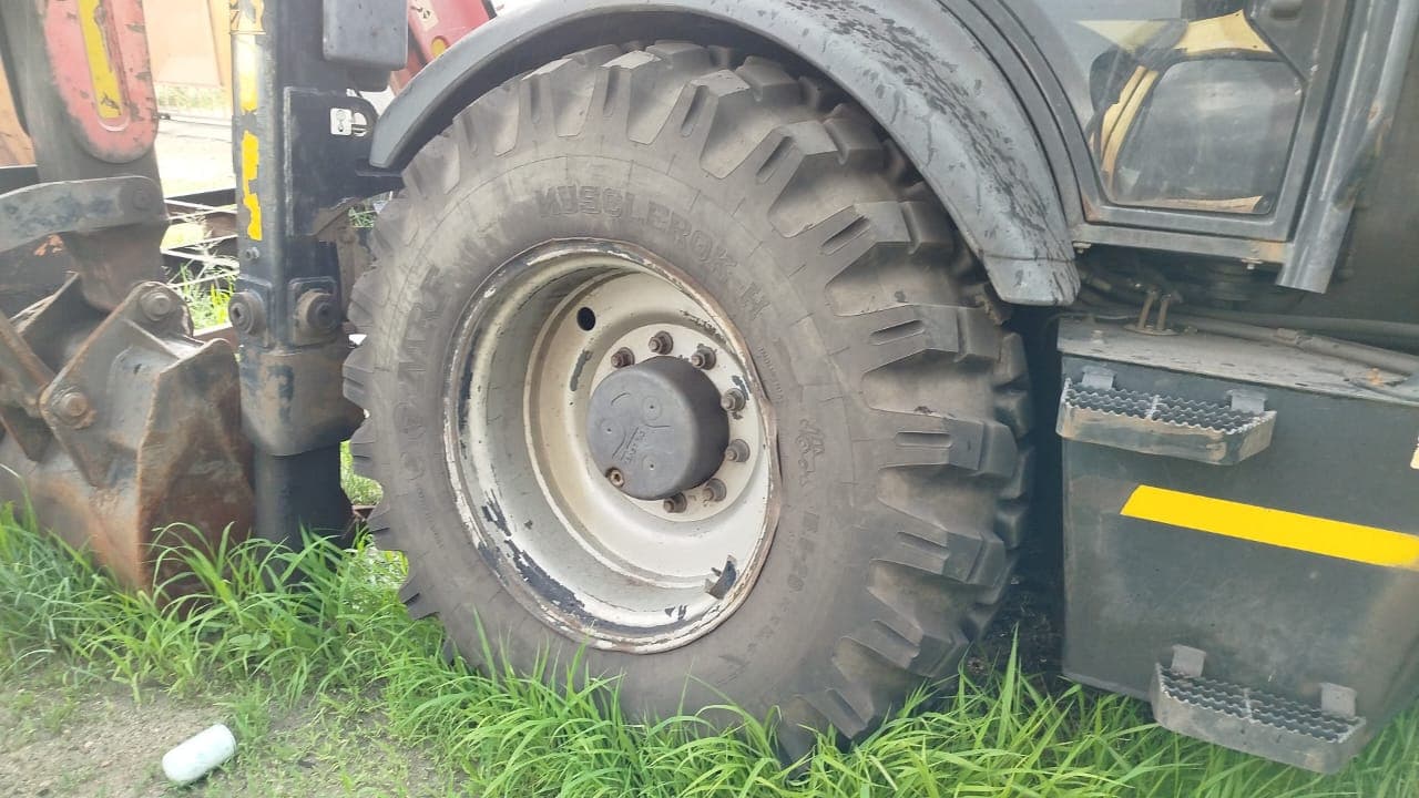 Retro-escavadeira Manitou TLB 844SX4 — imagem 12