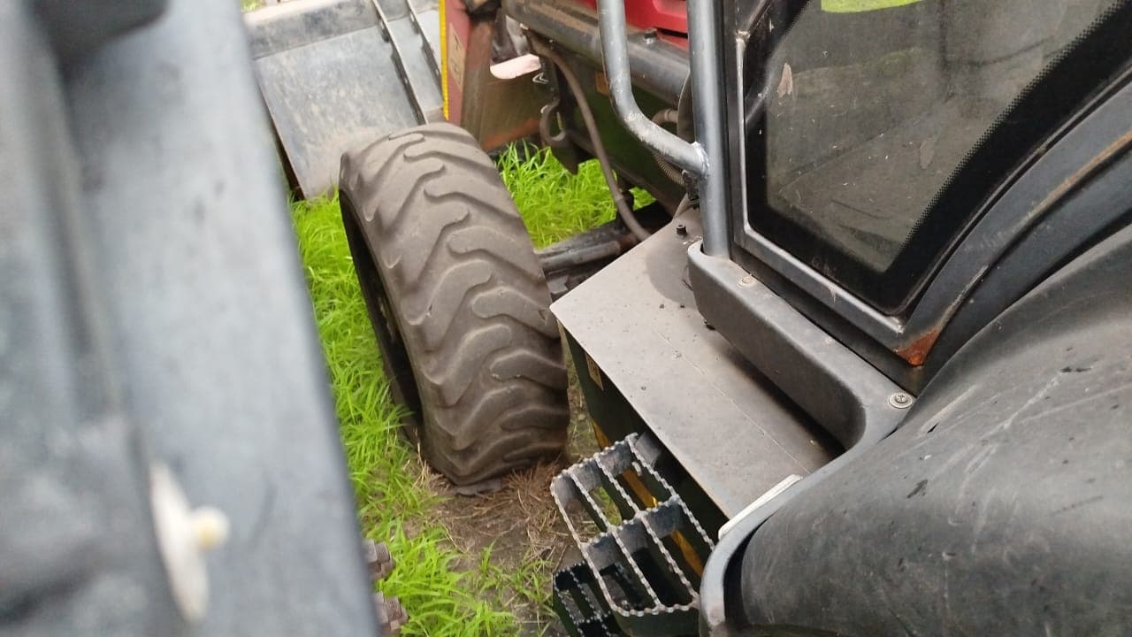 Retro-escavadeira Manitou TLB 844SX4 — imagem 19