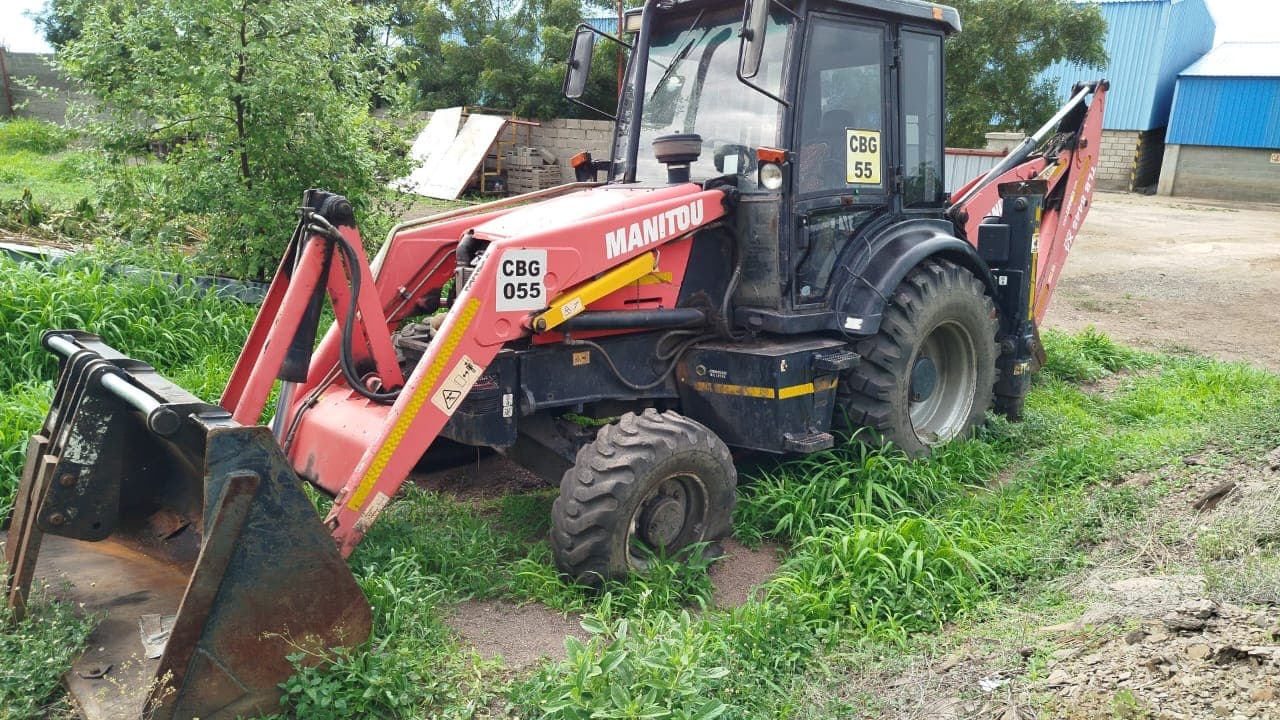 Retro-escavadeira Manitou TLB 844SM4 — image 13
