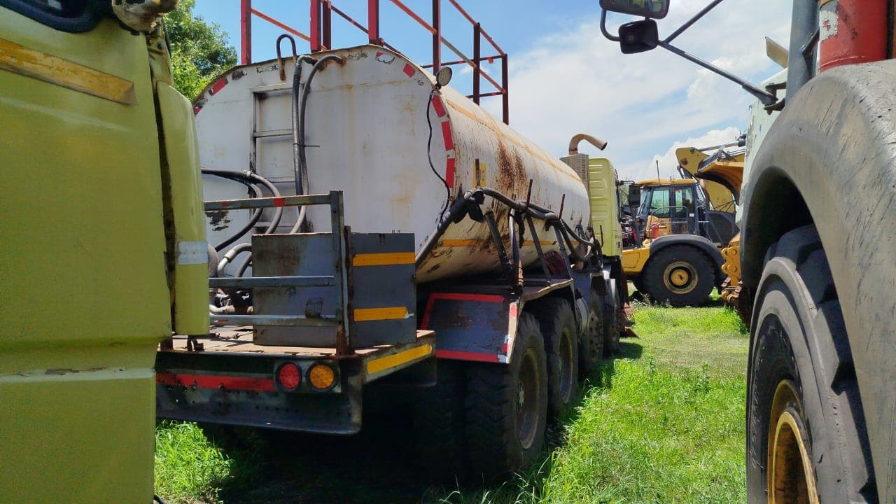 Camião tanque Volvo FMX — image 16