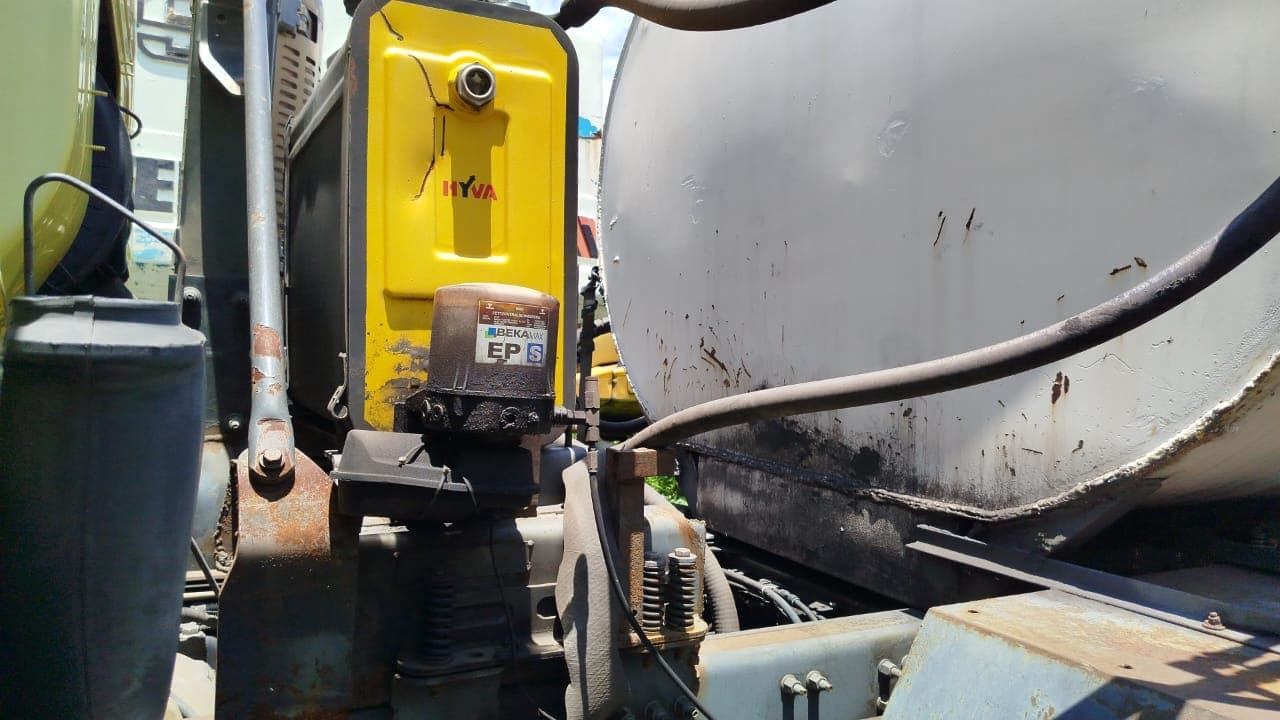 Camião tanque Volvo FMX — image 7