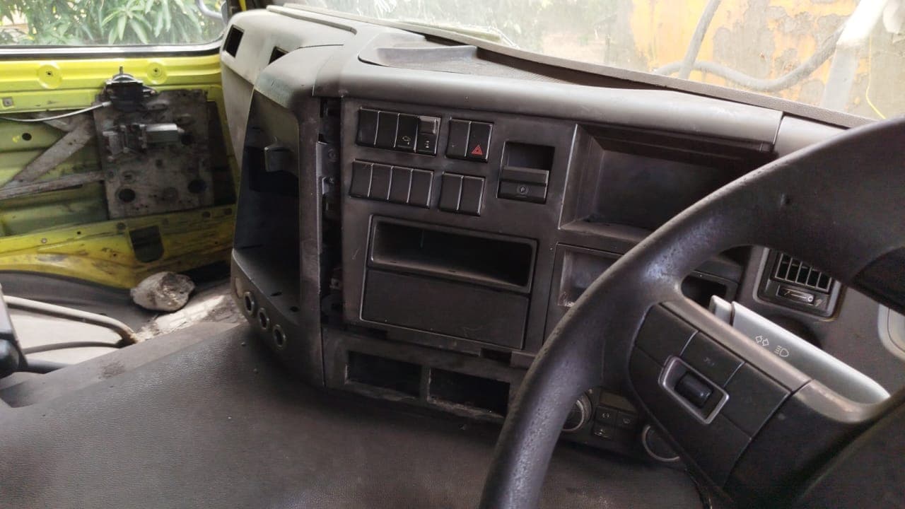 Camião tanque Volvo FMX — imagem 9