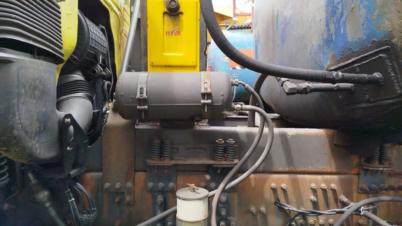 Camião tanque Volvo FMX — imagem 22