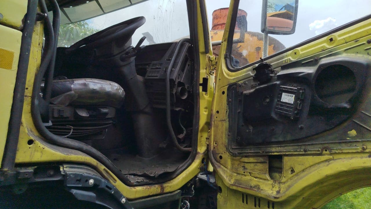 Camião tanque Volvo FMX — imagem 4