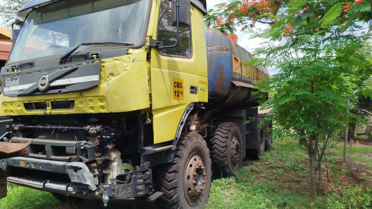 Camião tanque Volvo FMX — imagem 24