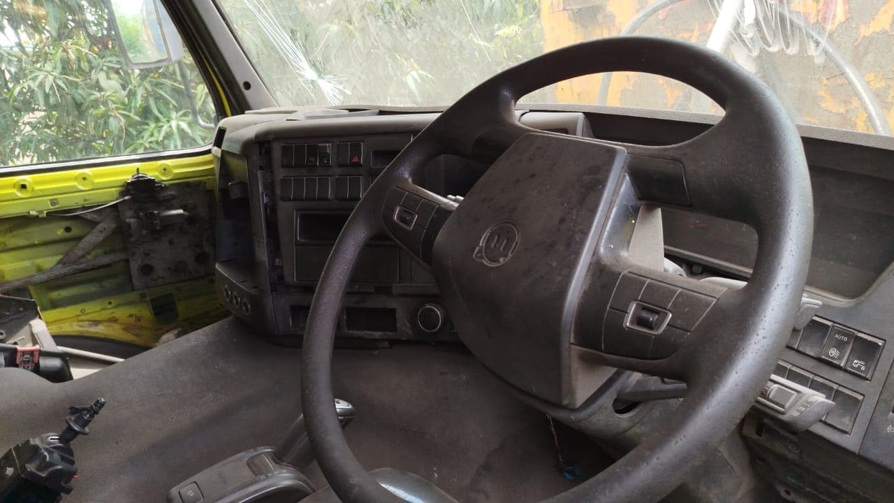 Camião tanque Volvo FMX — imagem 8