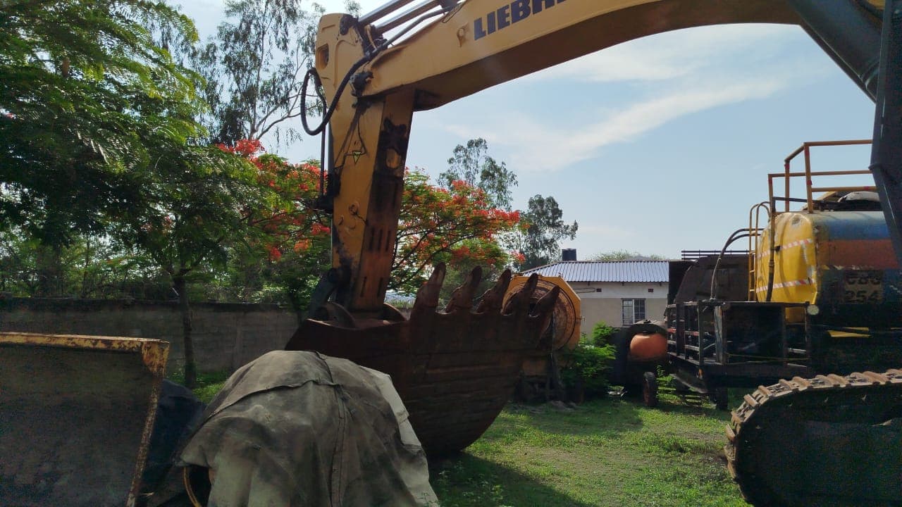 Escavadora Liebherr R 976 G5 1D — imagem 4