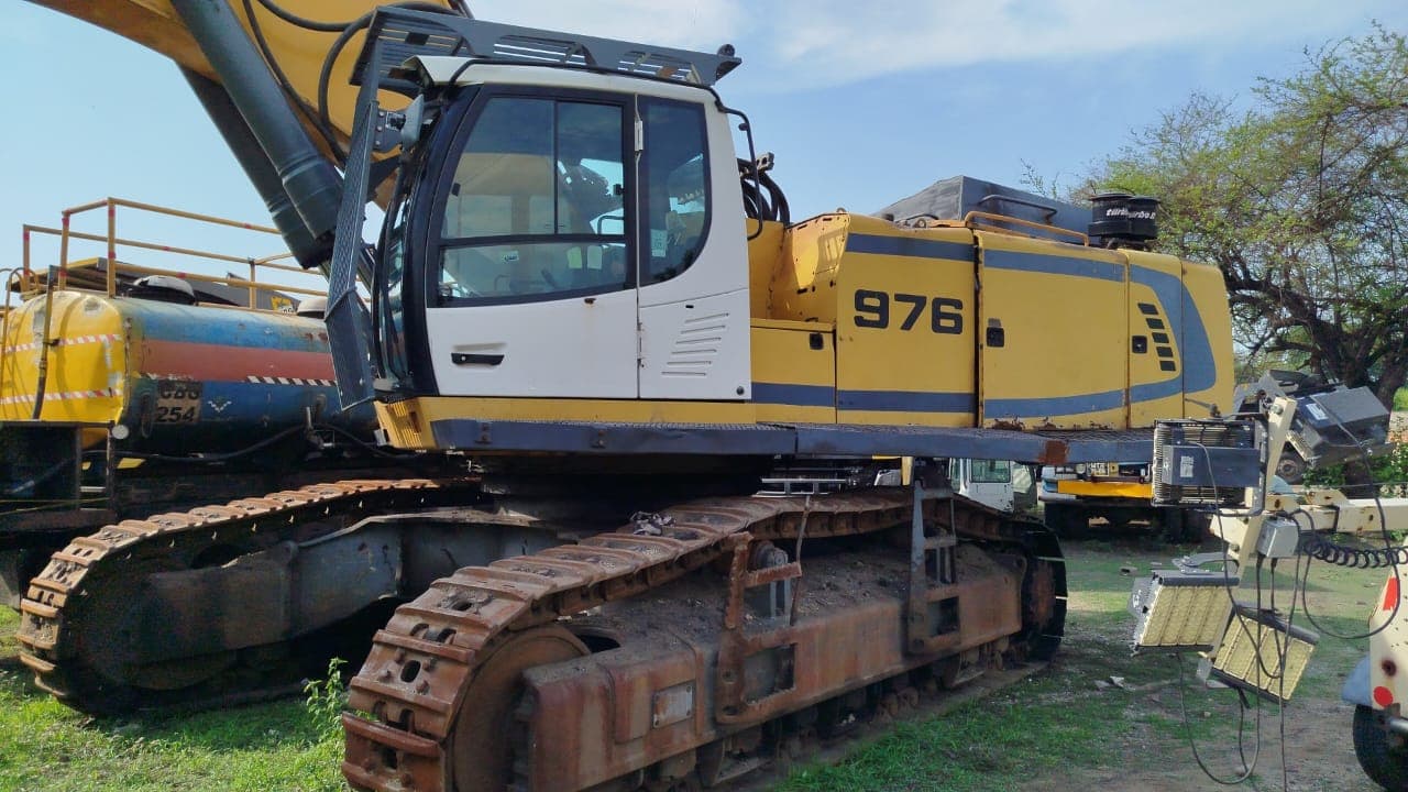 Escavadora Liebherr R 976 G5 1D — imagem 2