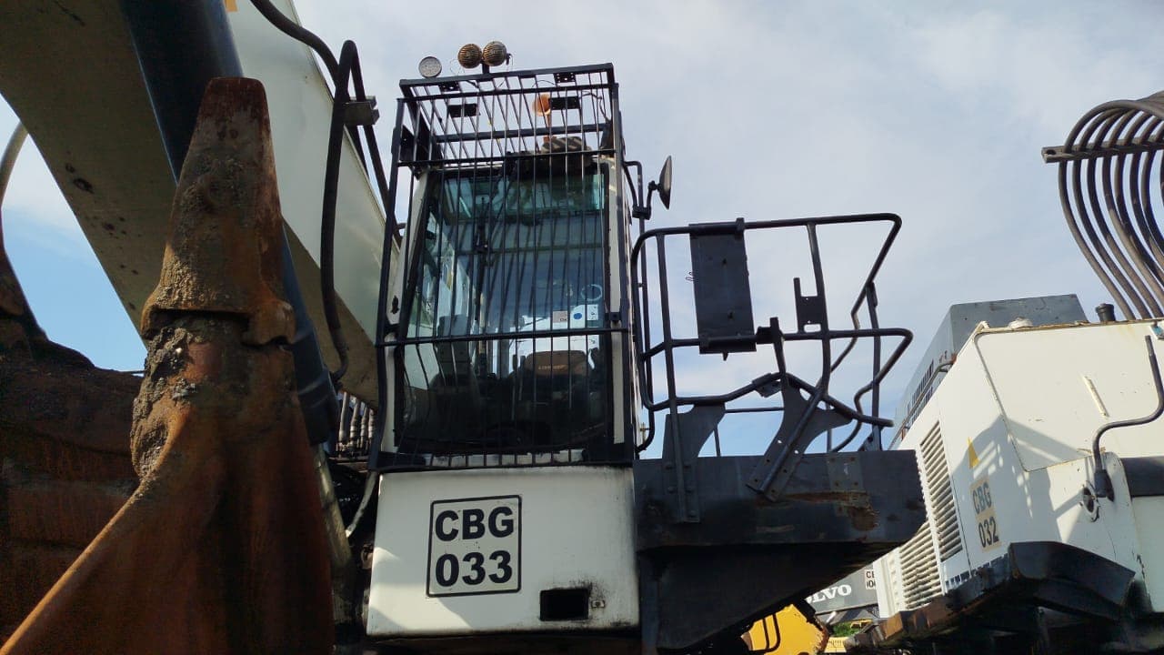 Escavadora Liebherr R984C — imagen 4