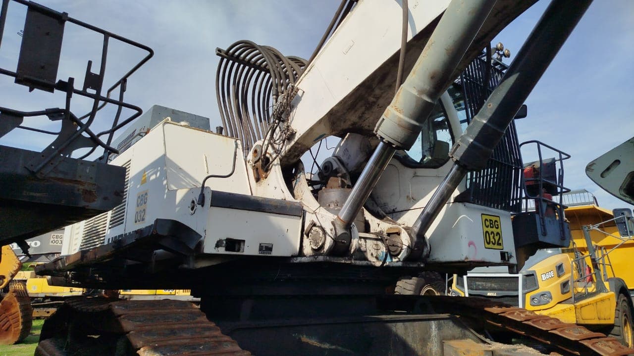 Escavadora Liebherr R984C — imagem 6