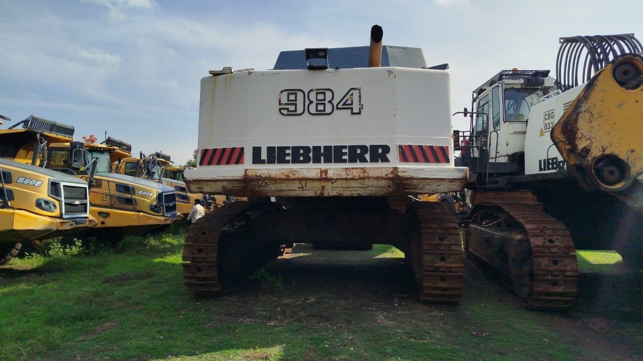 Escavadora Liebherr R984C — imagem 8