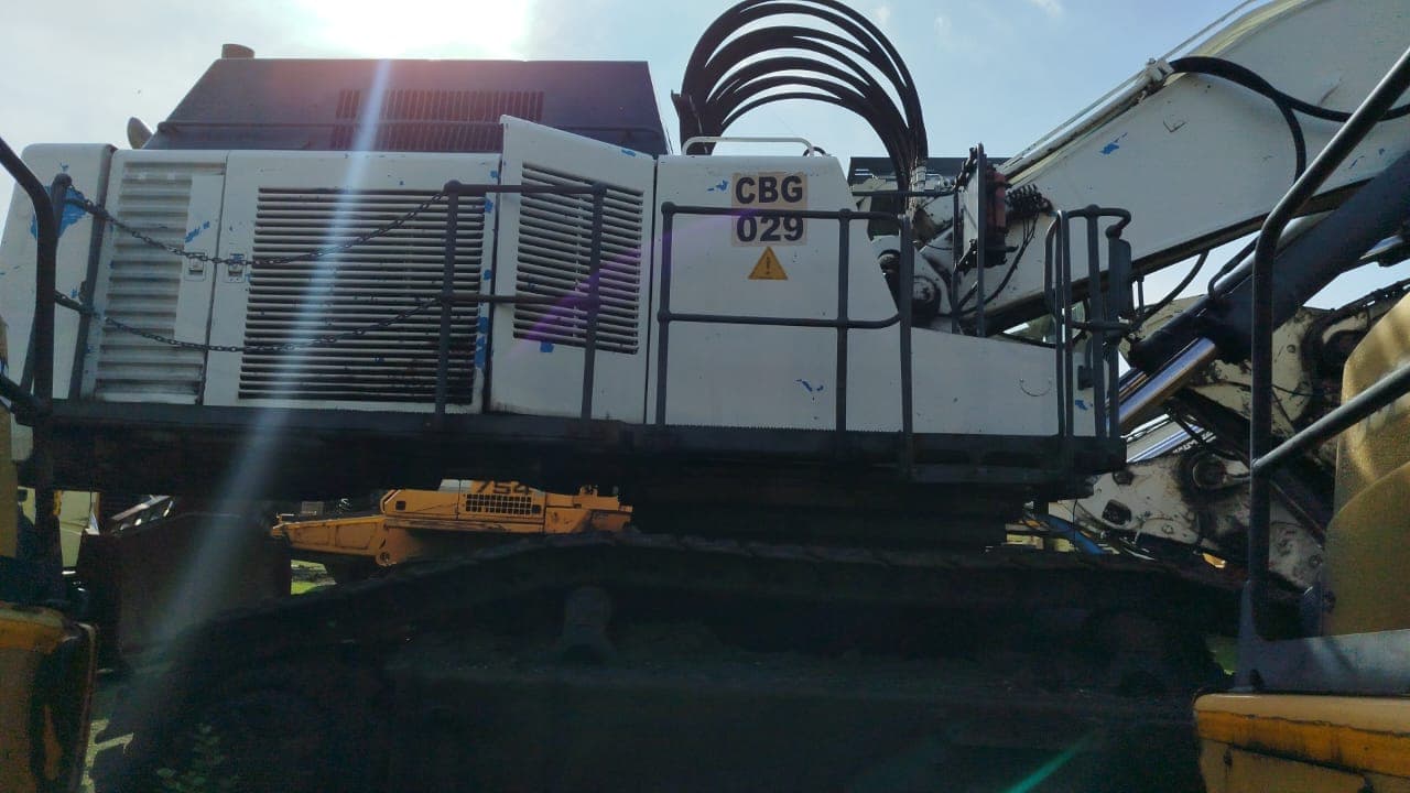 Escavadora  Liebherr R984C — imagem 7