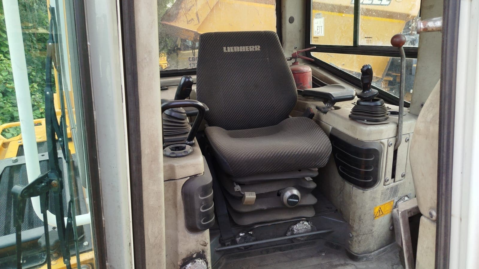 Bulldozer Liebherr PR754 — image 9