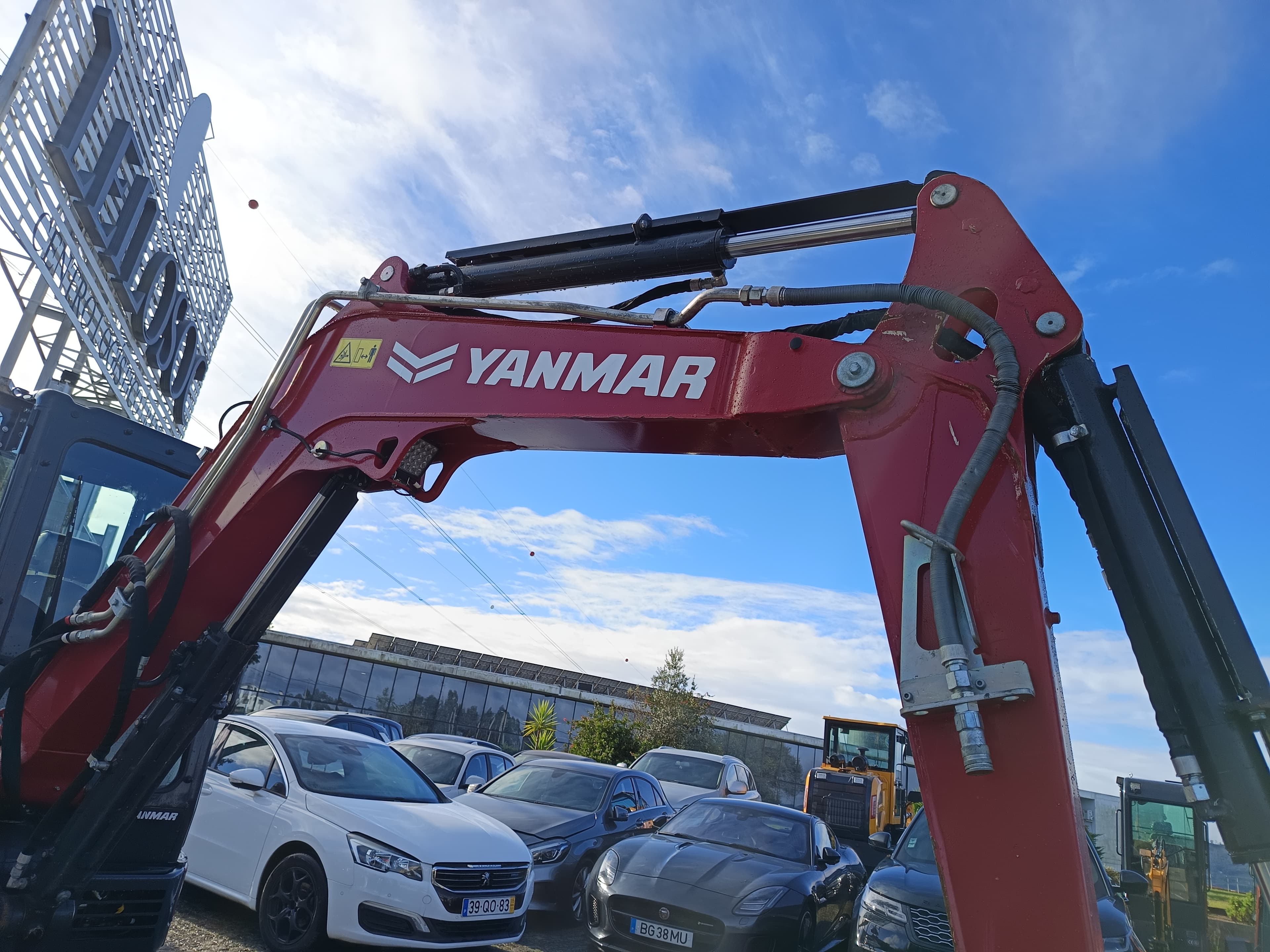 Giratória Rastos Yanmar VIO 50-6B · Ano 2024 — image 5