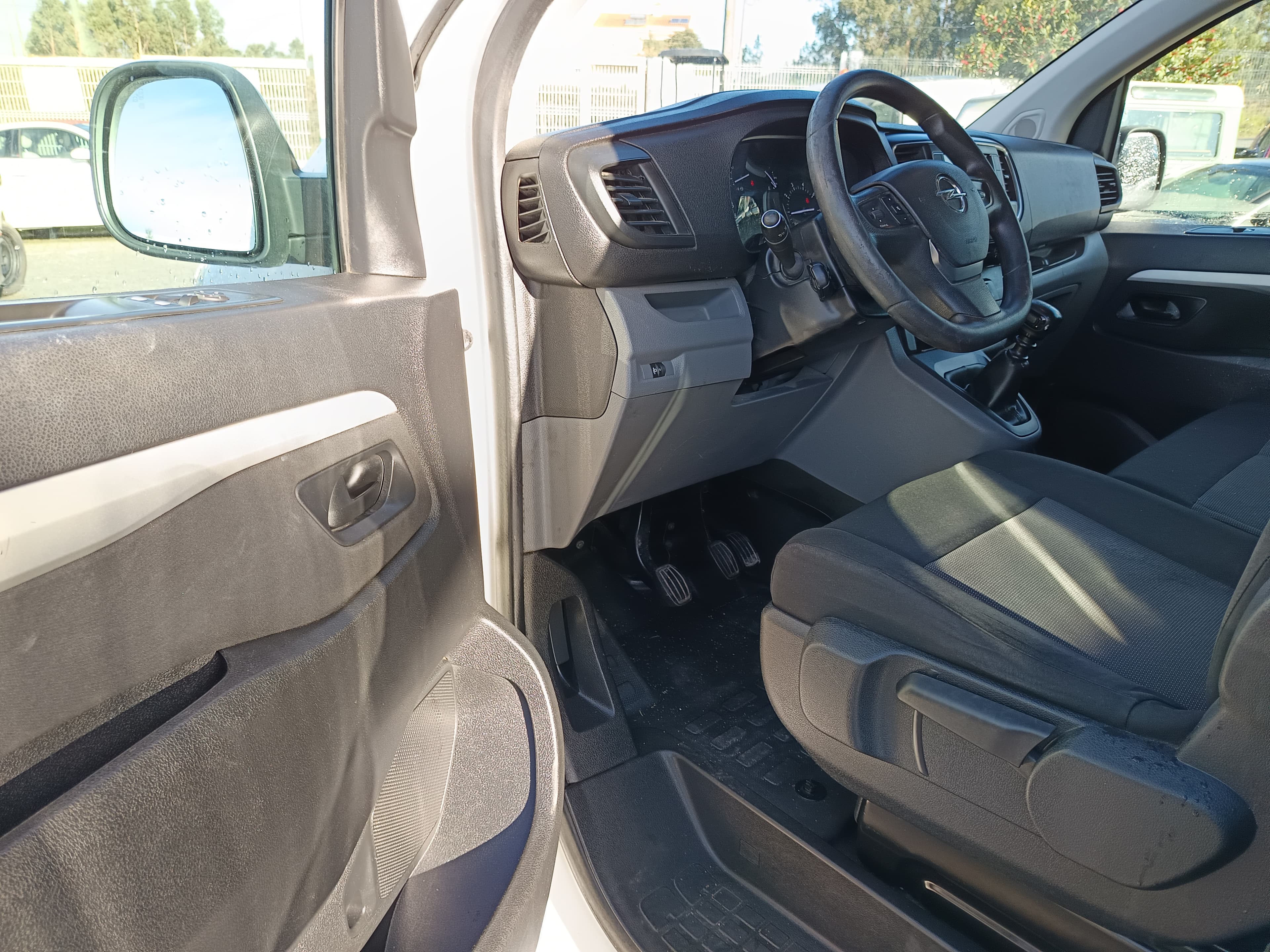 Opel Vívaro · Ano 2019 — imagem 29