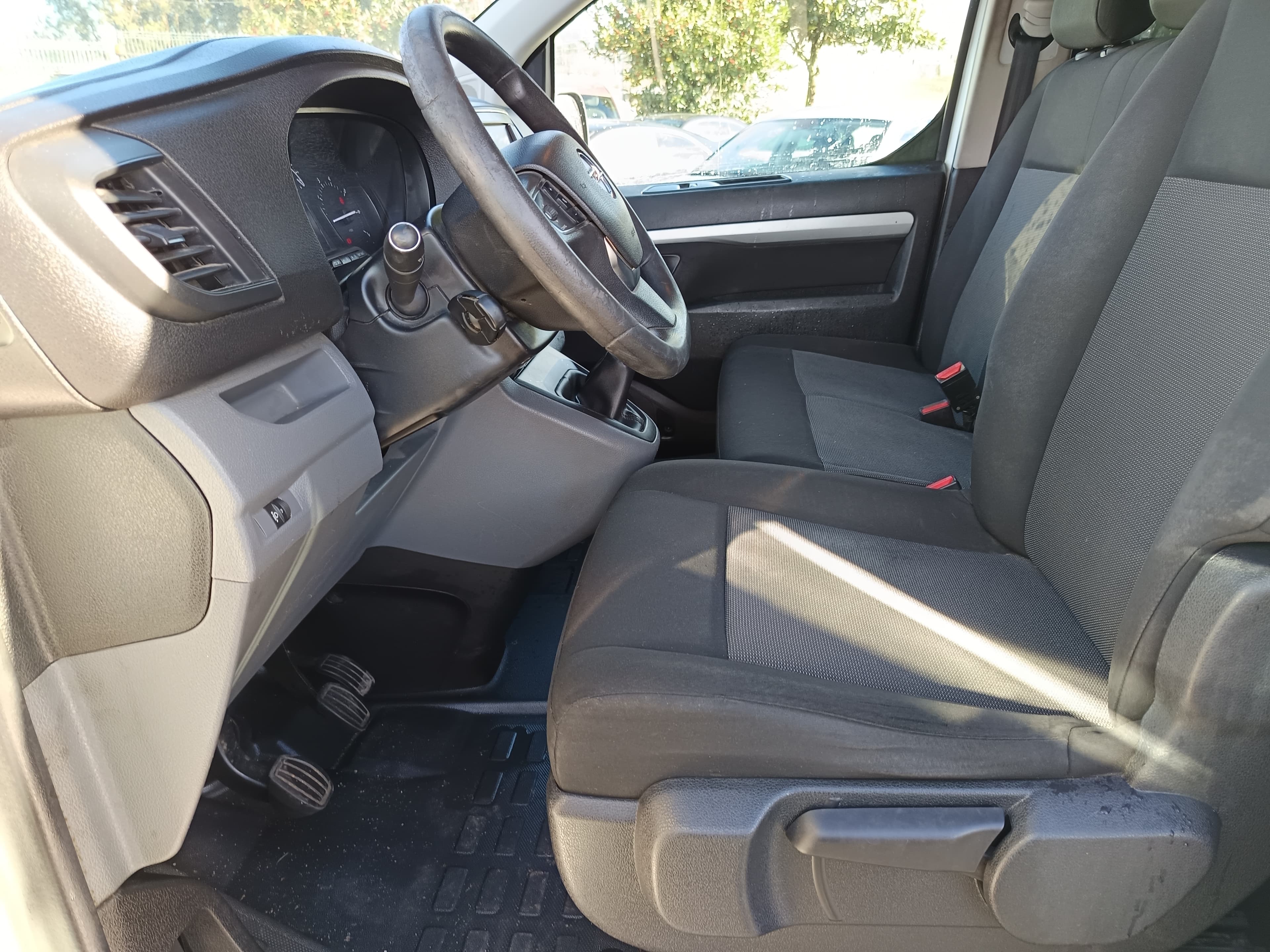 Opel Vívaro · Ano 2019 — imagem 26