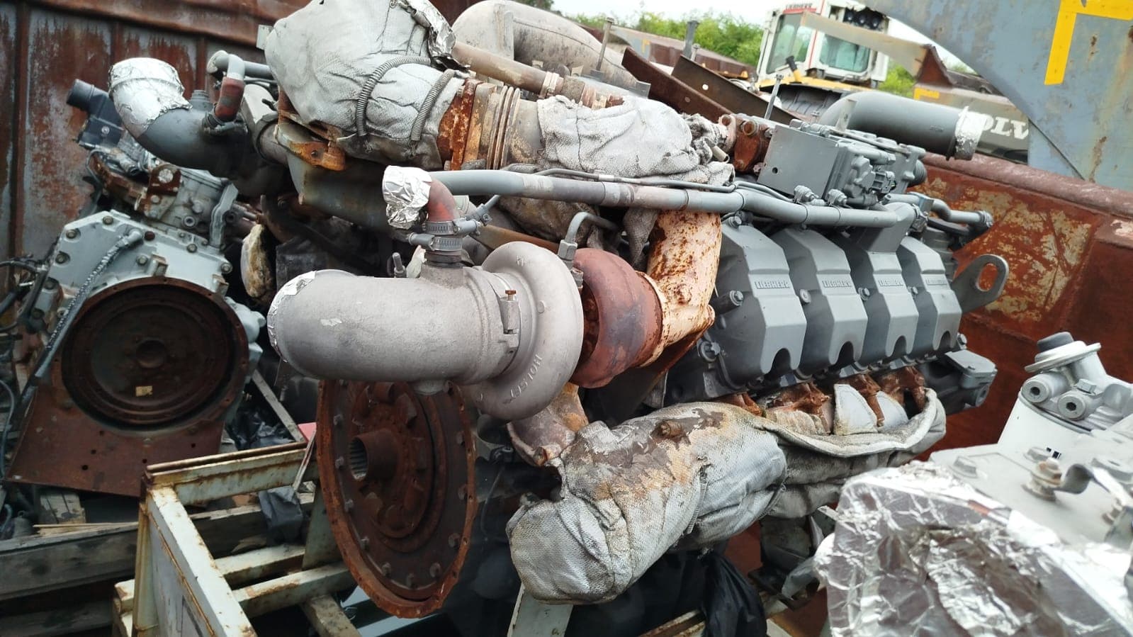 Escavadeira Liebherr R984C - Scrap — image 2
