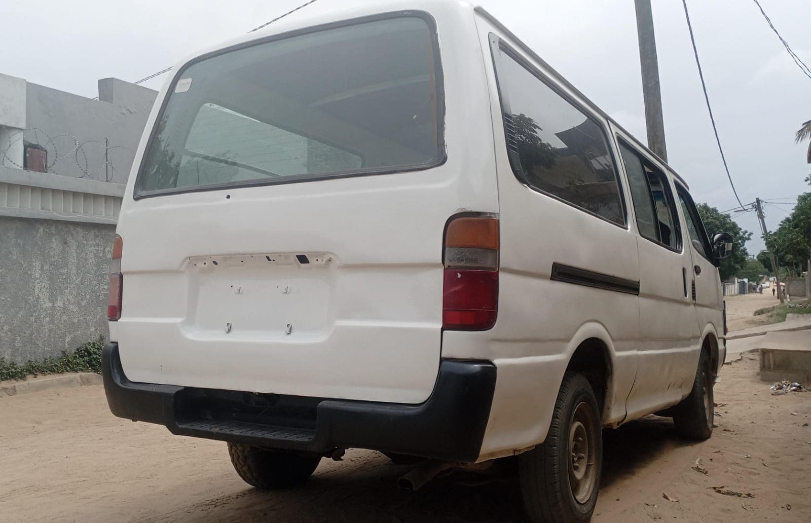 Toyota Hiace — imagen 4