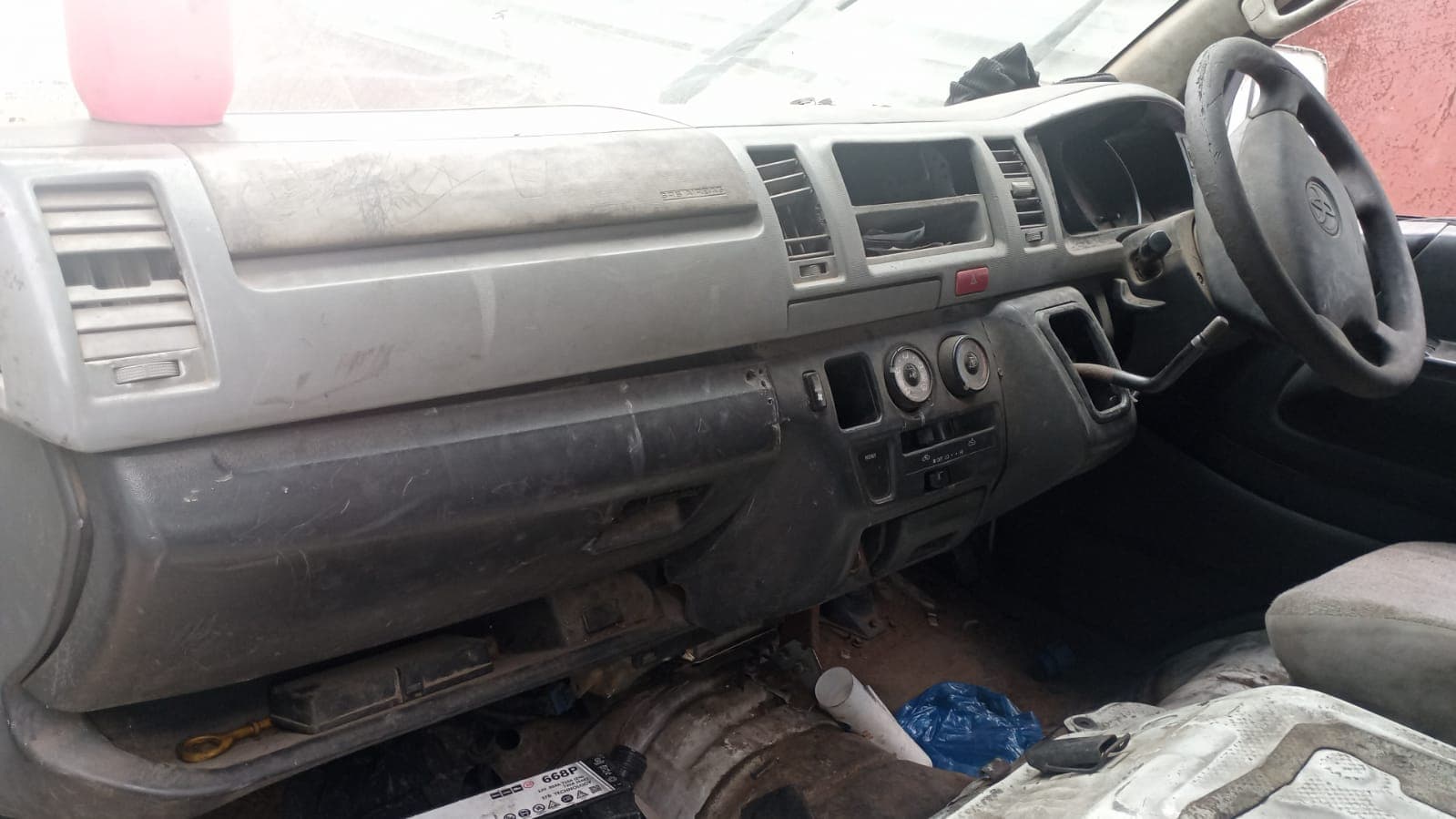 Toyota Hiace - 2007 — imagem 5